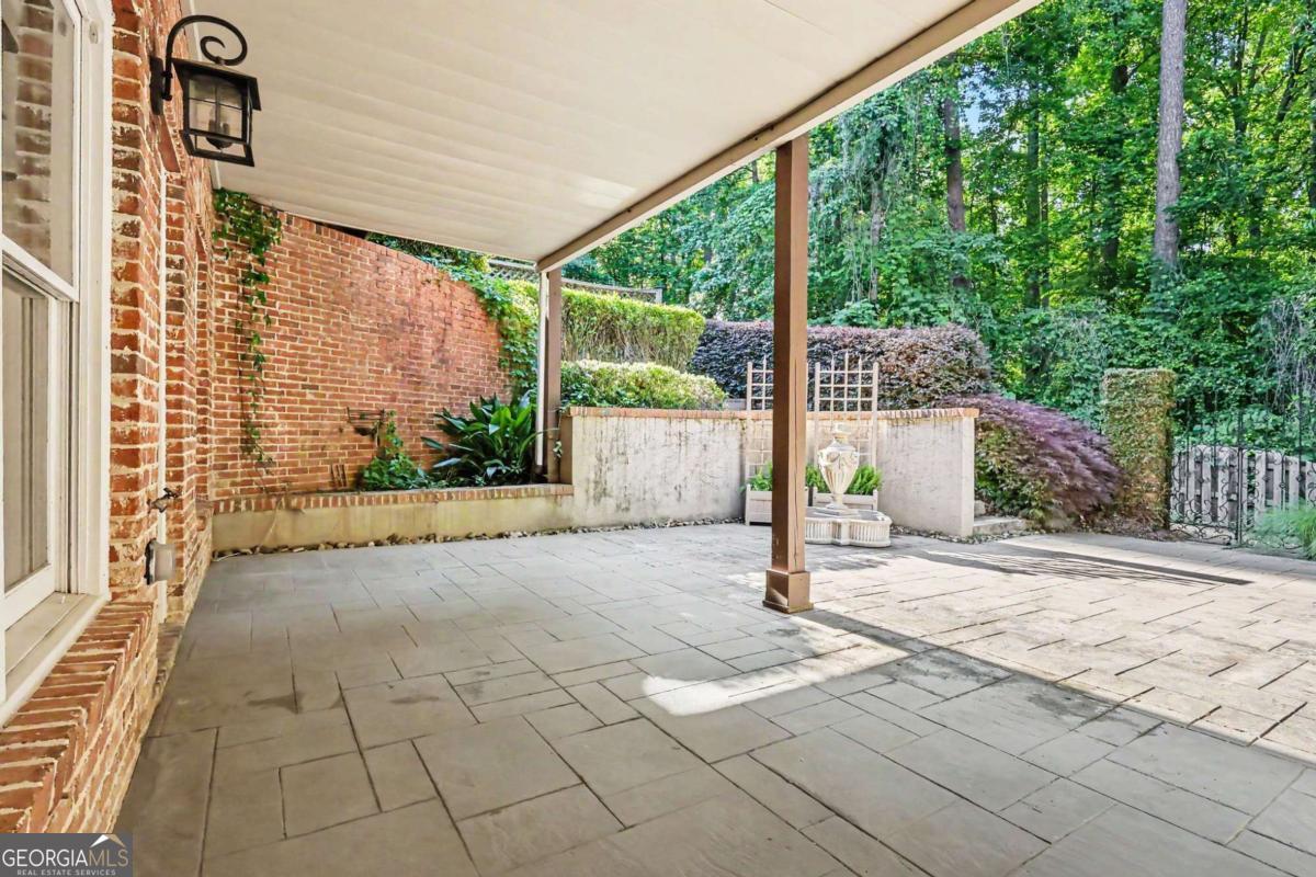 6070 Narcissa Place Johns Creek GA 30097