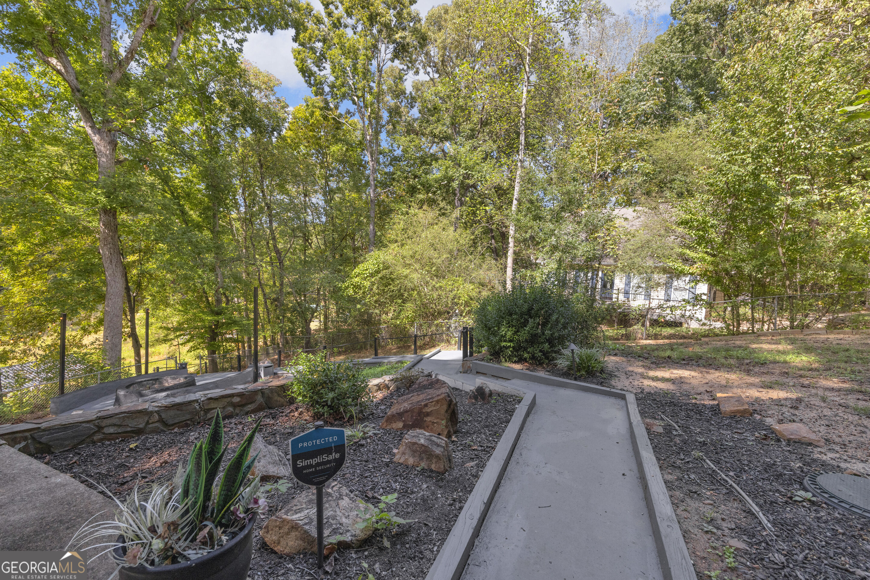 381 Bow Drive Lavonia GA 30553