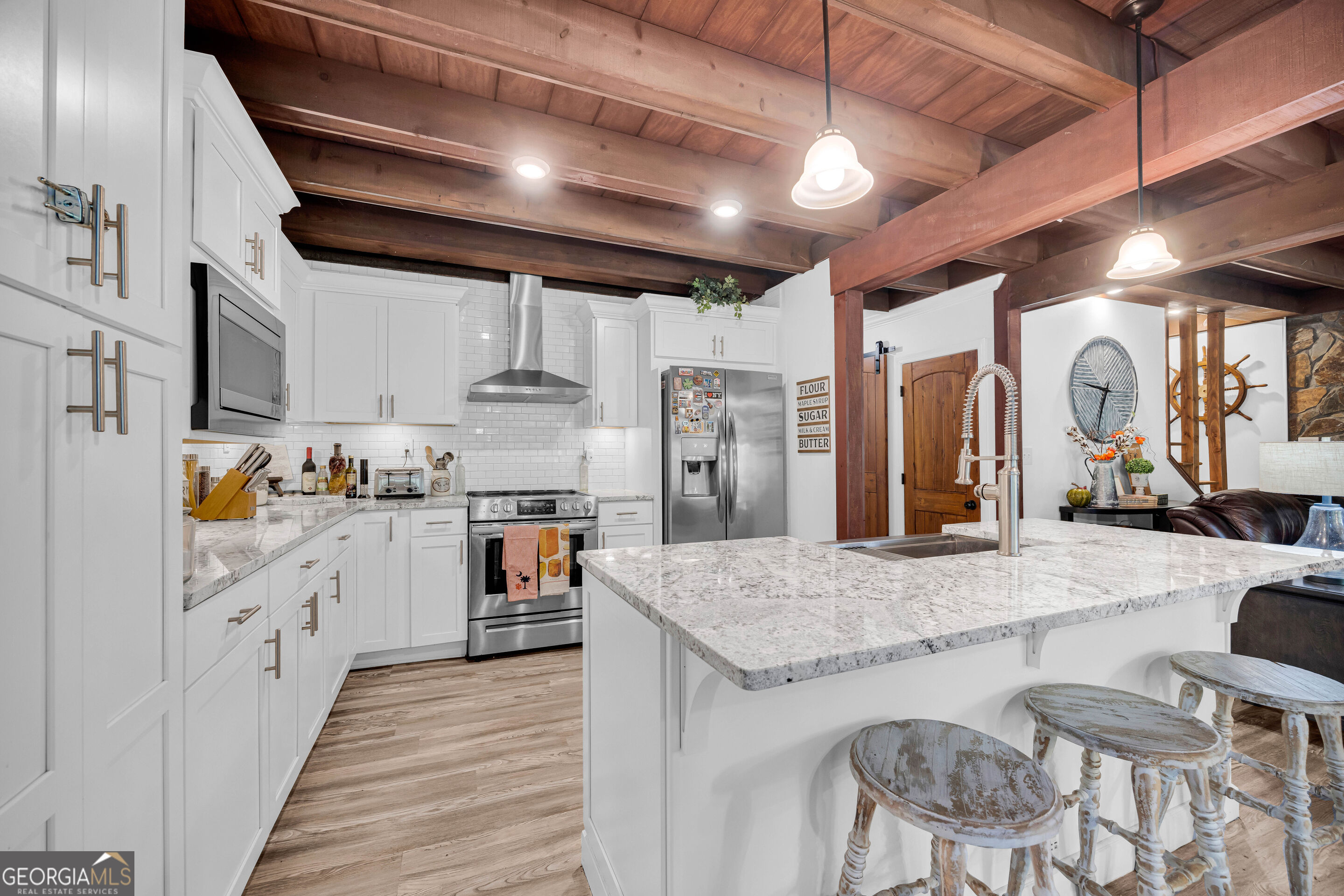 381 Bow Drive Lavonia GA 30553