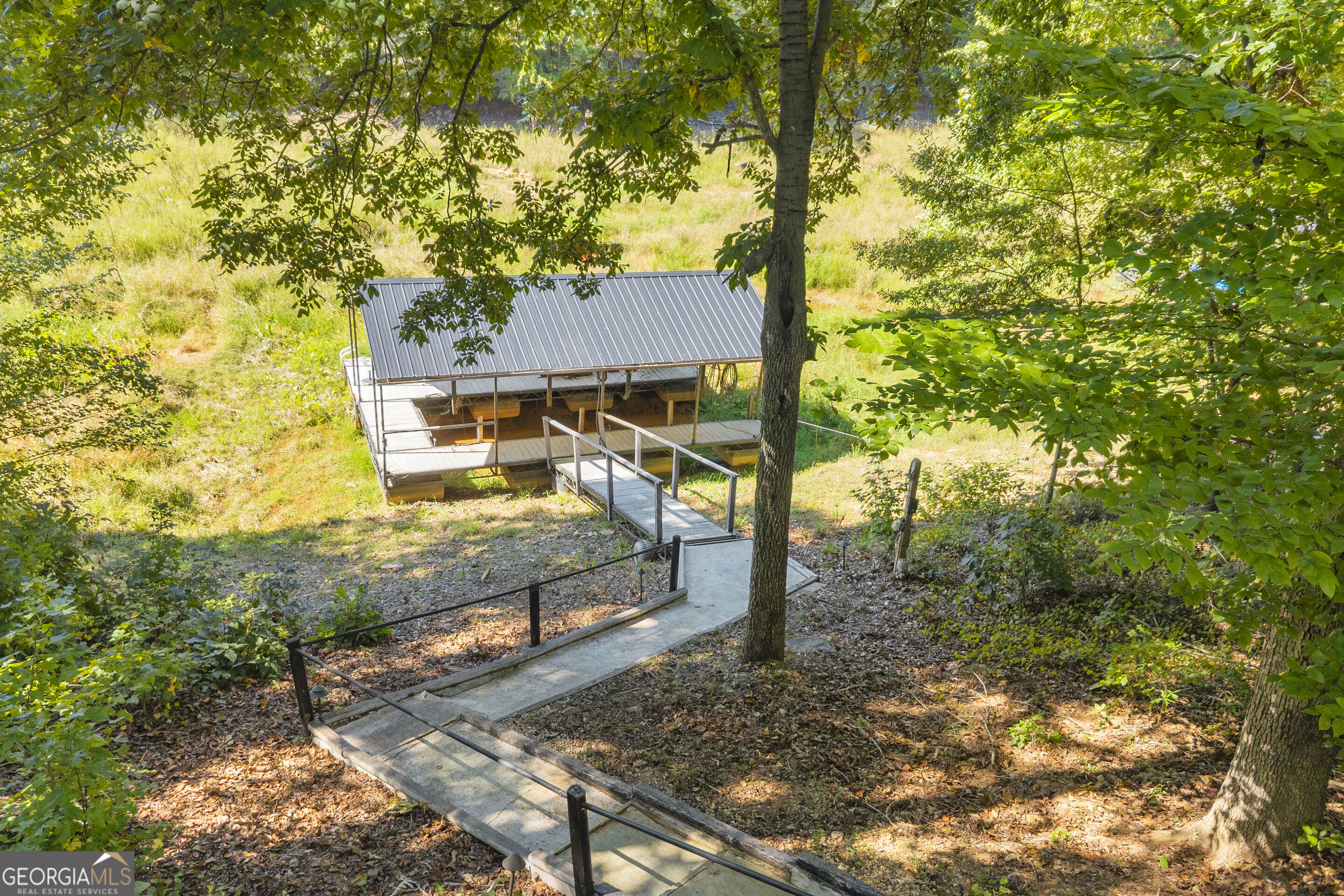381 Bow Drive Lavonia GA 30553