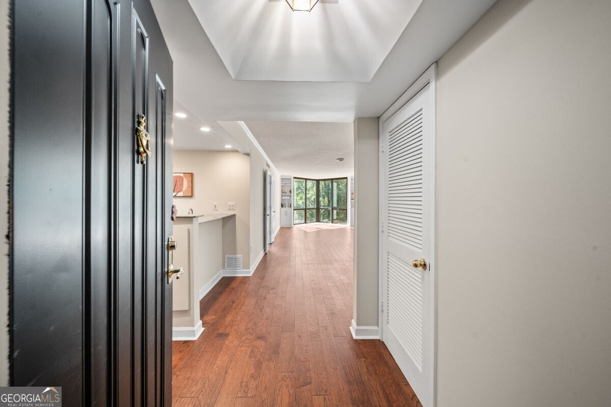 2870 Pharr Court NW Atlanta GA 30305