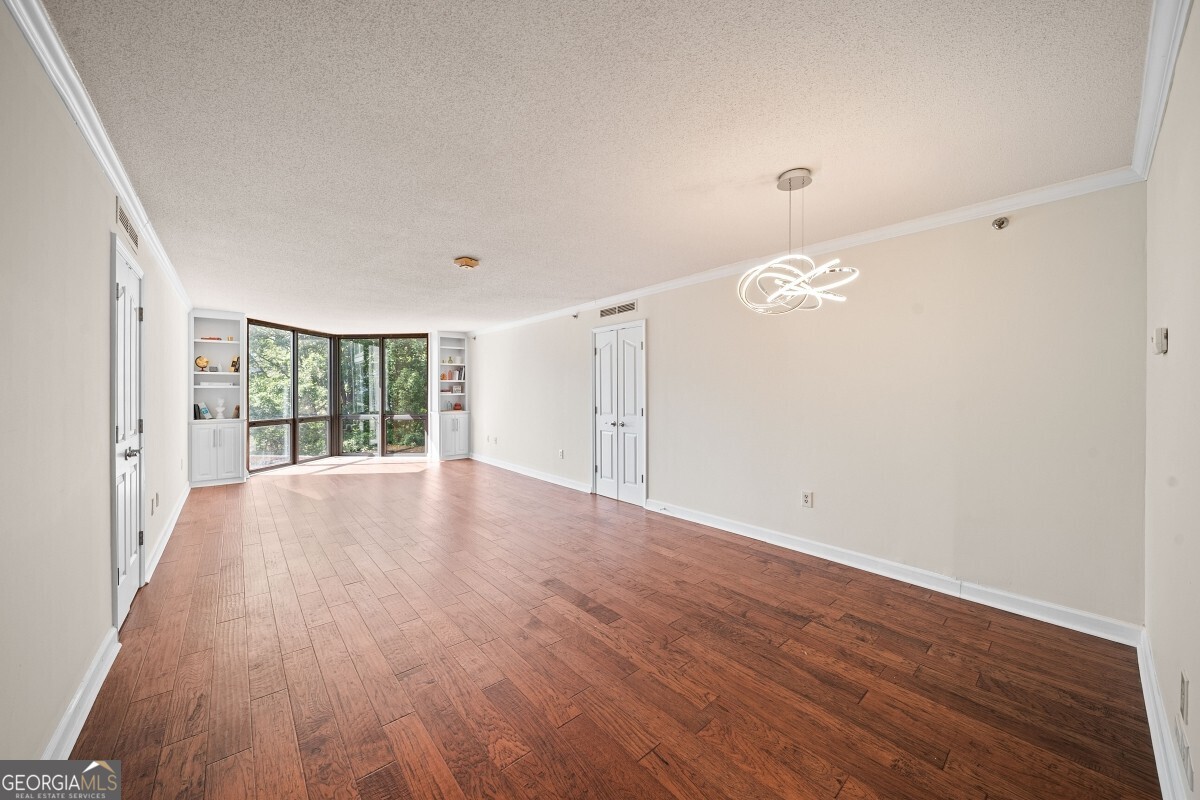 2870 Pharr Court NW Atlanta GA 30305