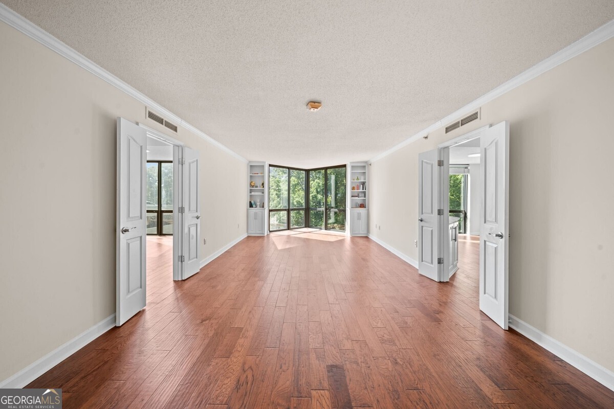 2870 Pharr Court NW Atlanta GA 30305