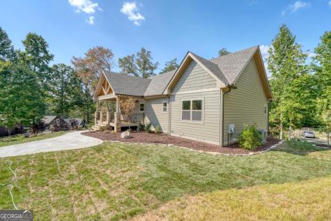 2079 Almont Road Young Harris GA 30582