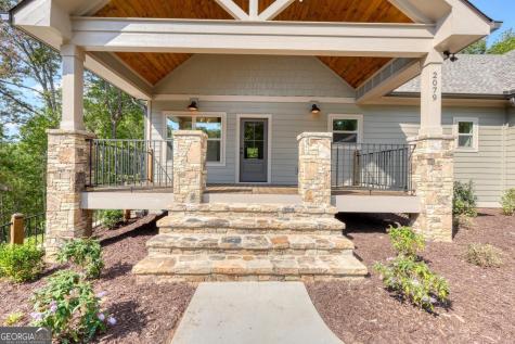 2079 Almont Road Young Harris GA 30582