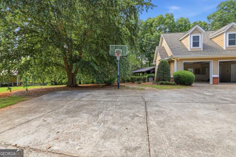 357 Birchwood Drive Clarkesville GA 30523