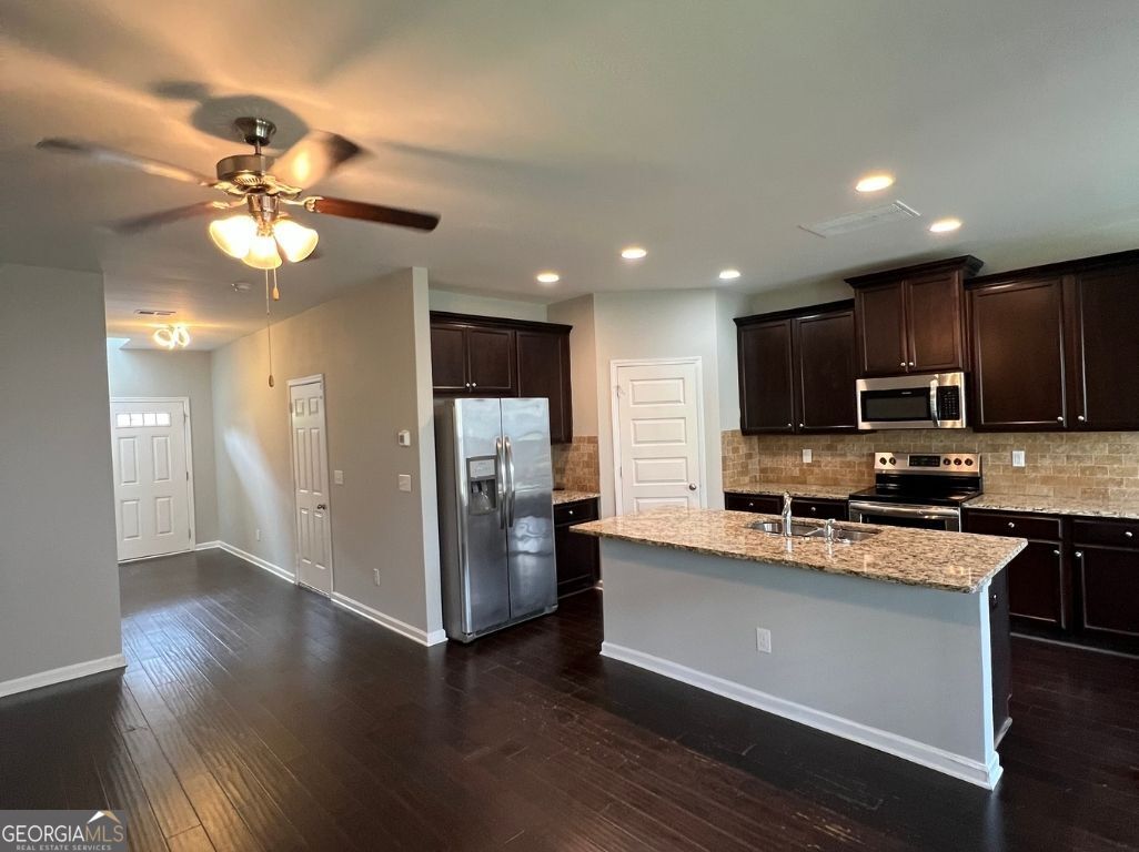 6006 Nile Court Atlanta GA 30349