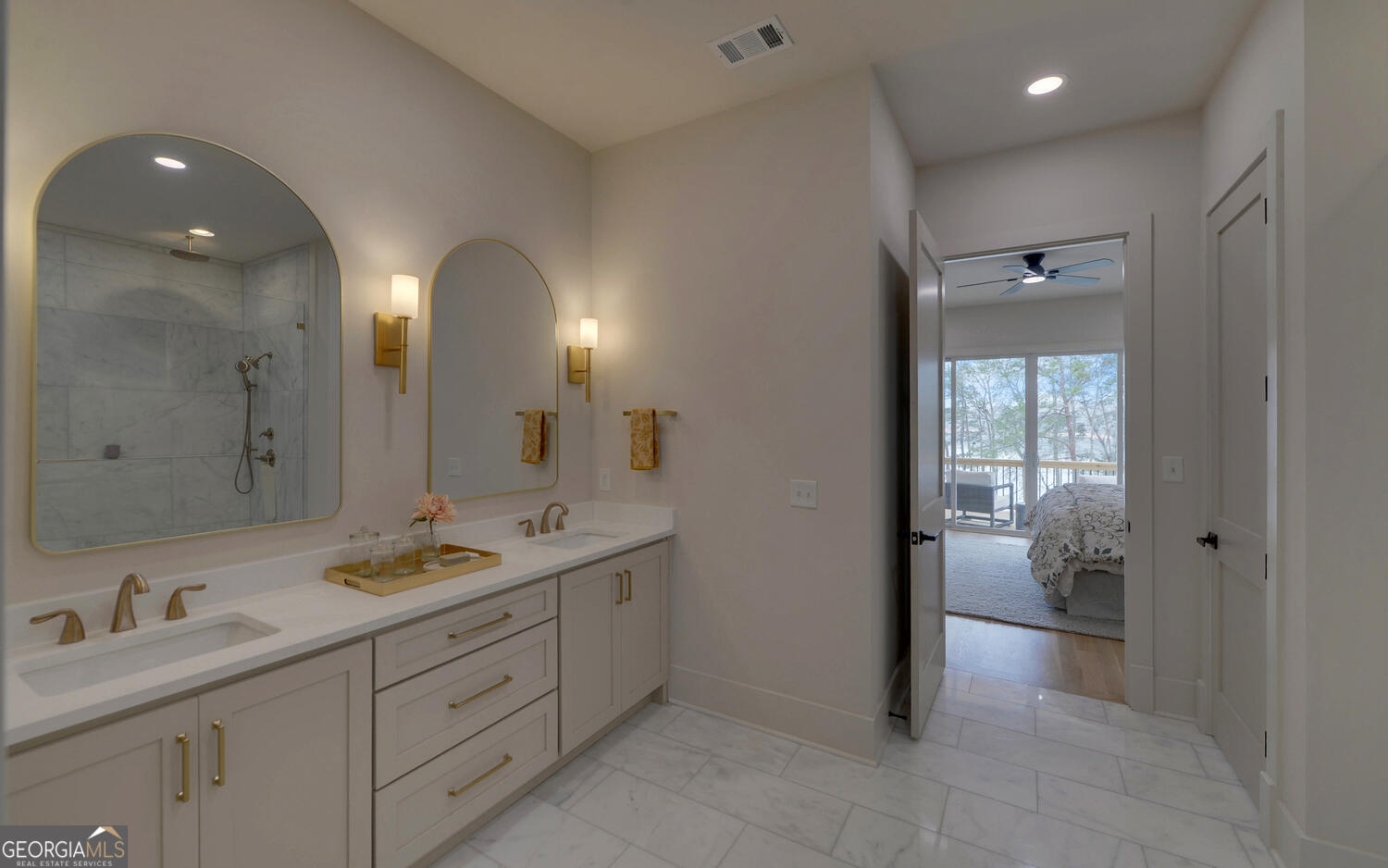 672 Tugaloo Heights Circle Lavonia GA 30553