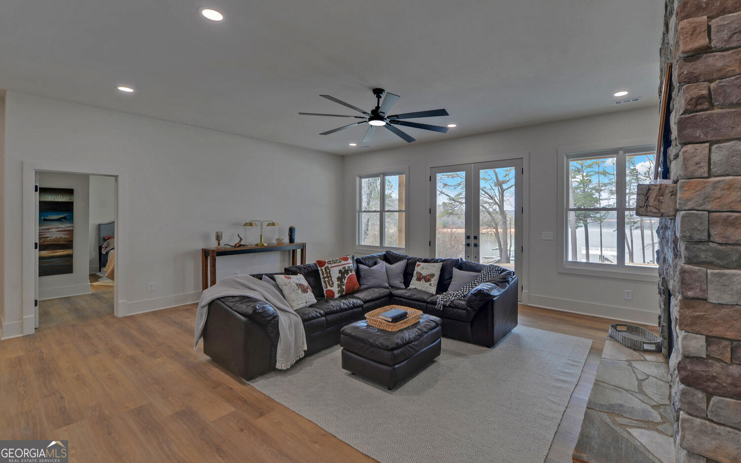 672 Tugaloo Heights Circle Lavonia GA 30553