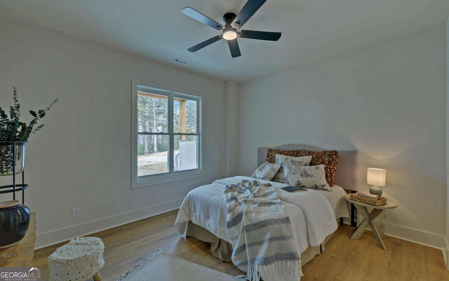 672 Tugaloo Heights Circle Lavonia GA 30553