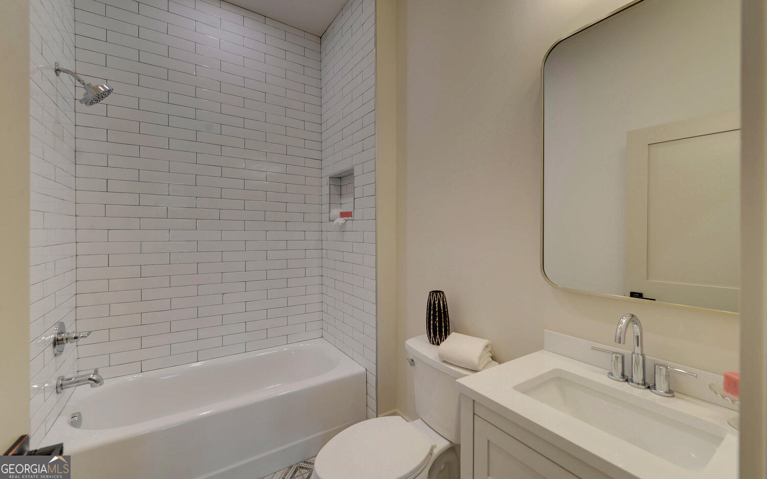 672 Tugaloo Heights Circle Lavonia GA 30553