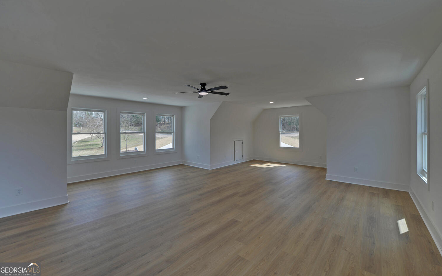 672 Tugaloo Heights Circle Lavonia GA 30553