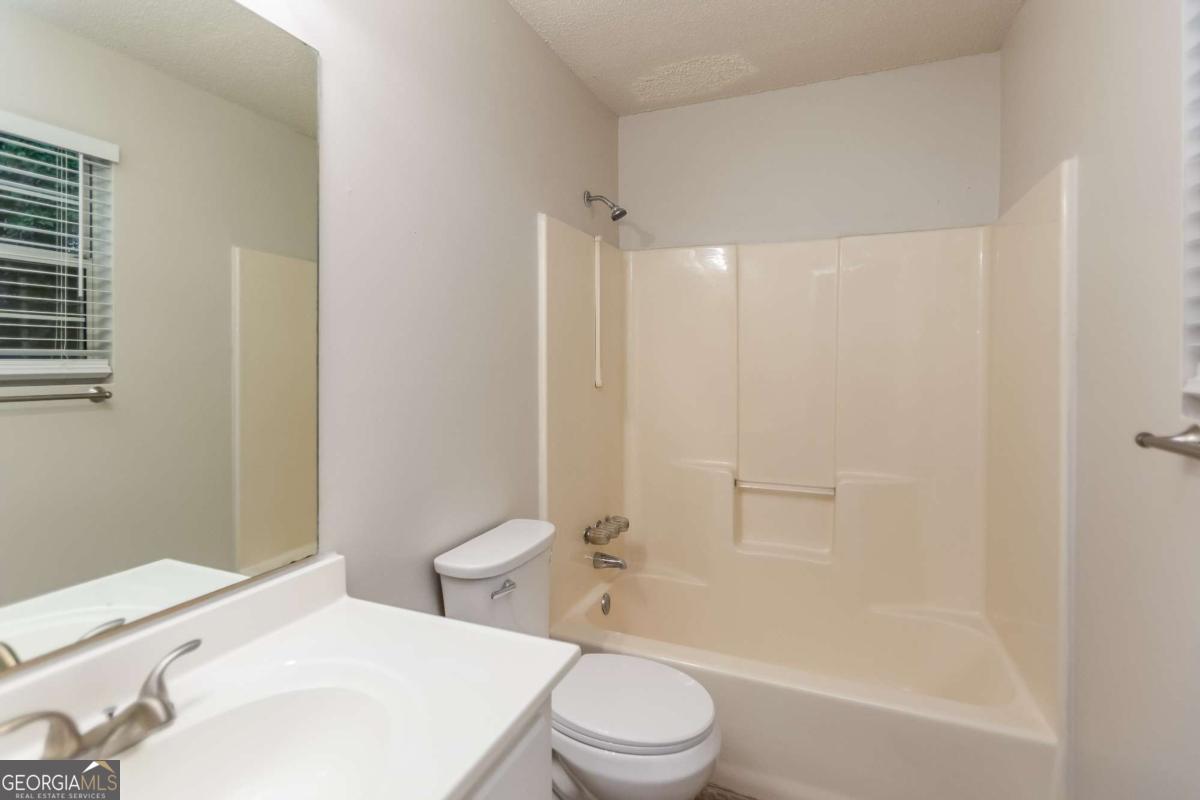 498 Remington Lane Acworth GA 30101