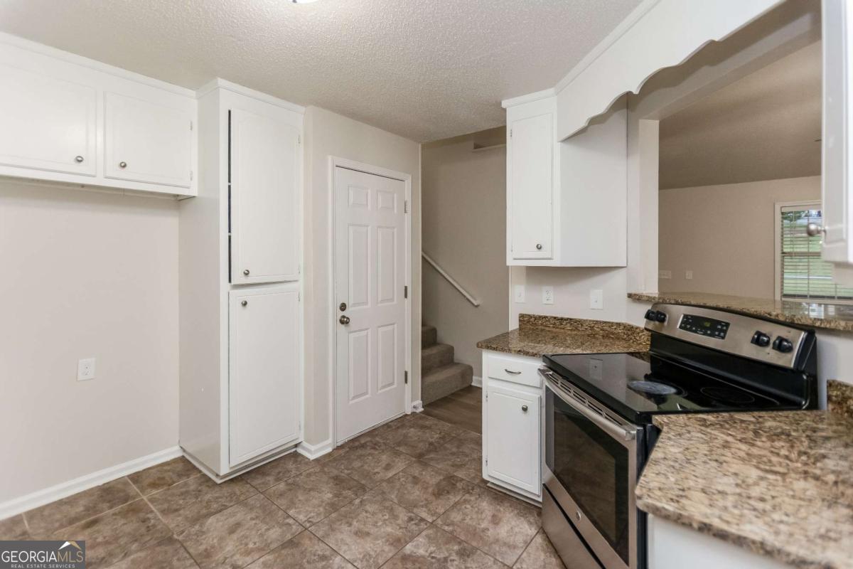 498 Remington Lane Acworth GA 30101