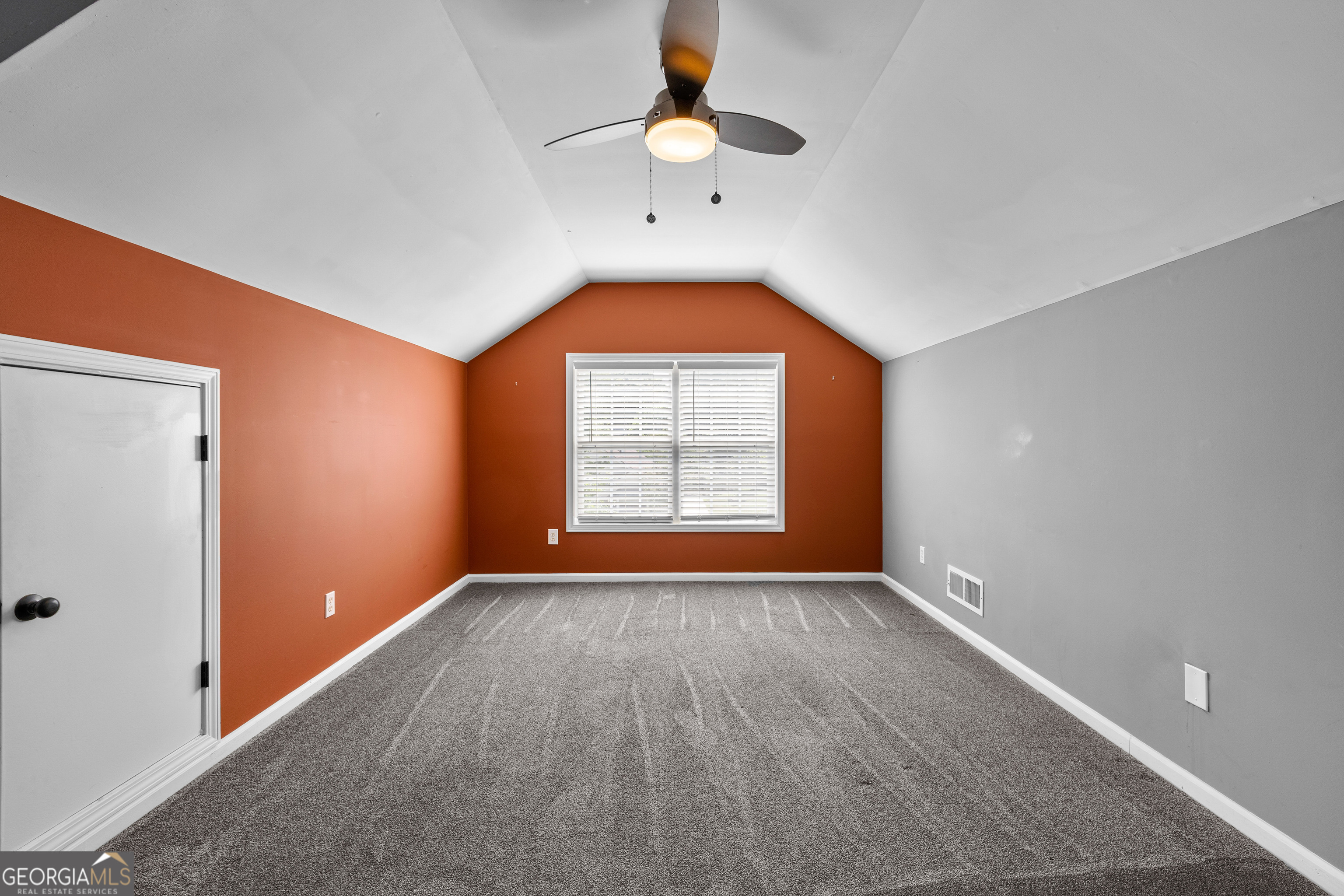 39 The Crescent Newnan GA 30263