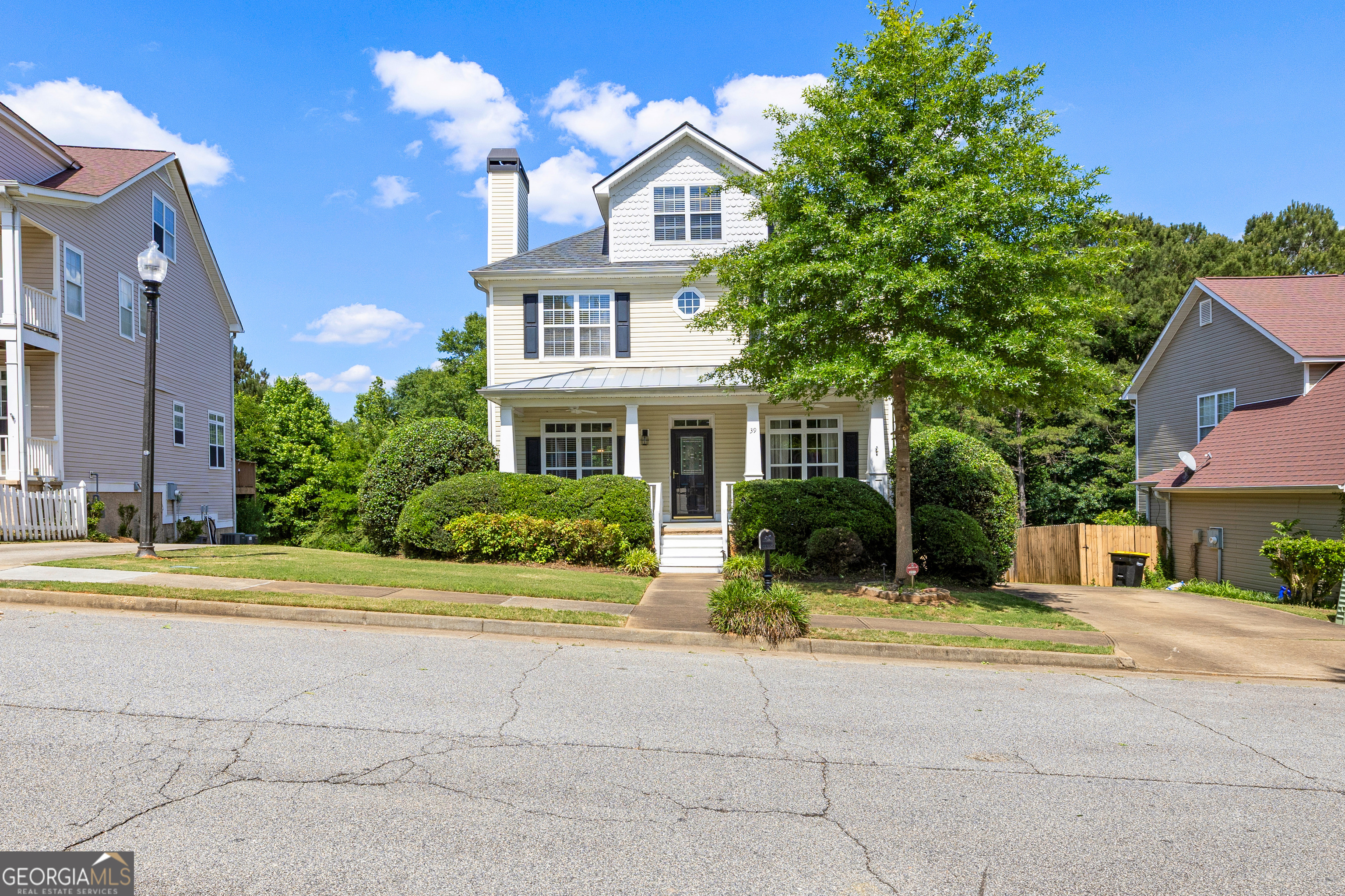39 The Crescent Newnan GA 30263