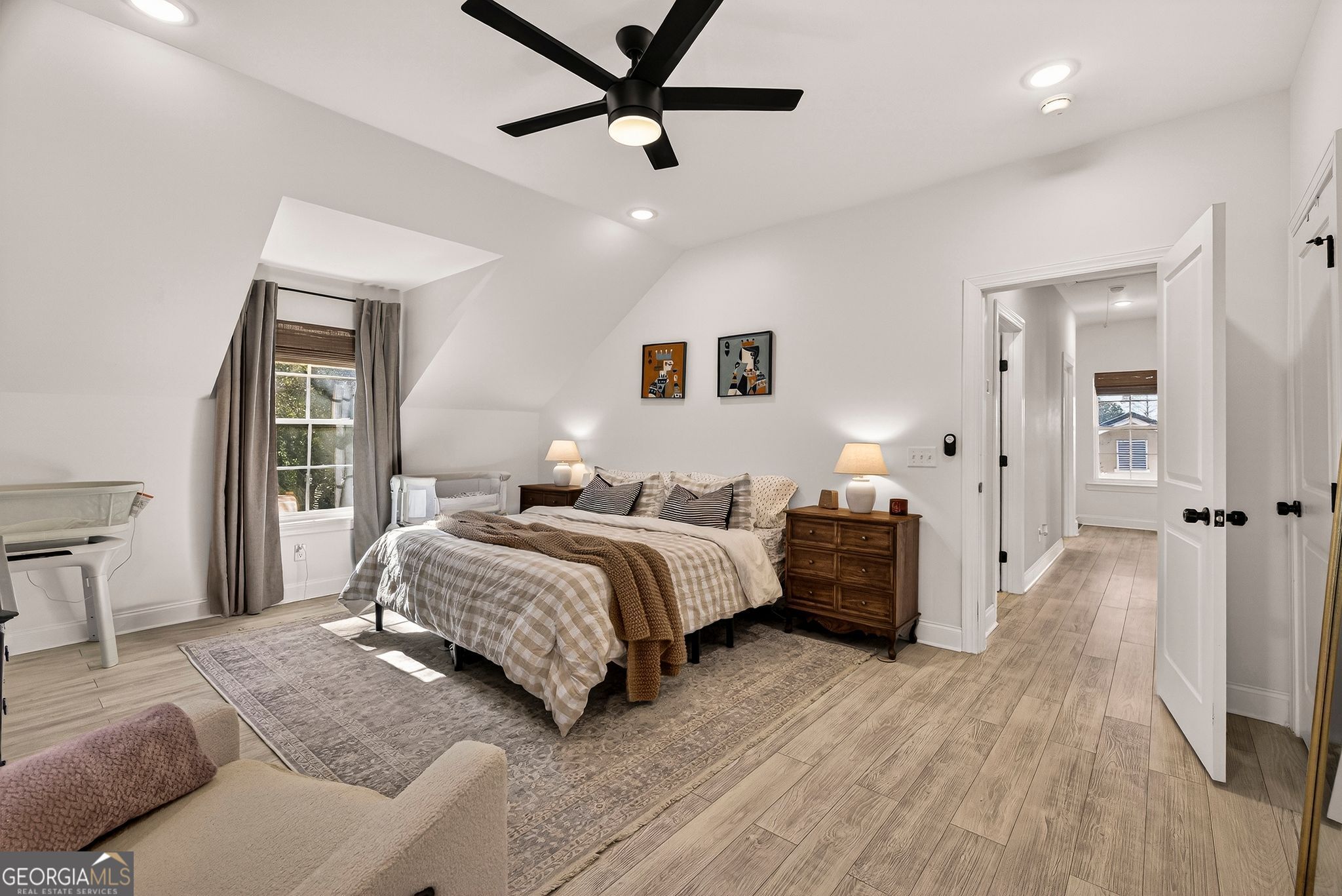 1306 E Waldburg Street Savannah GA 31404