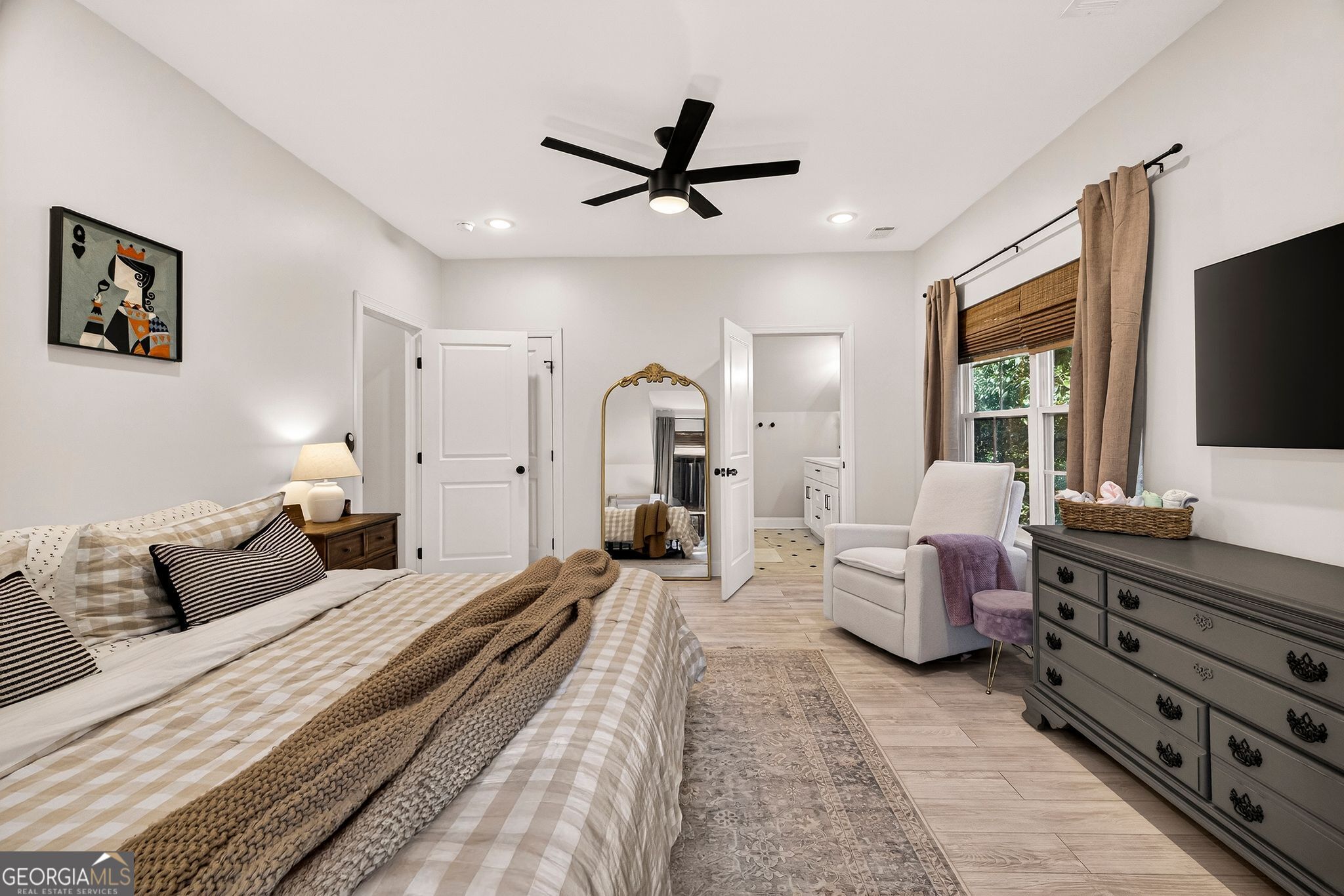 1306 E Waldburg Street Savannah GA 31404