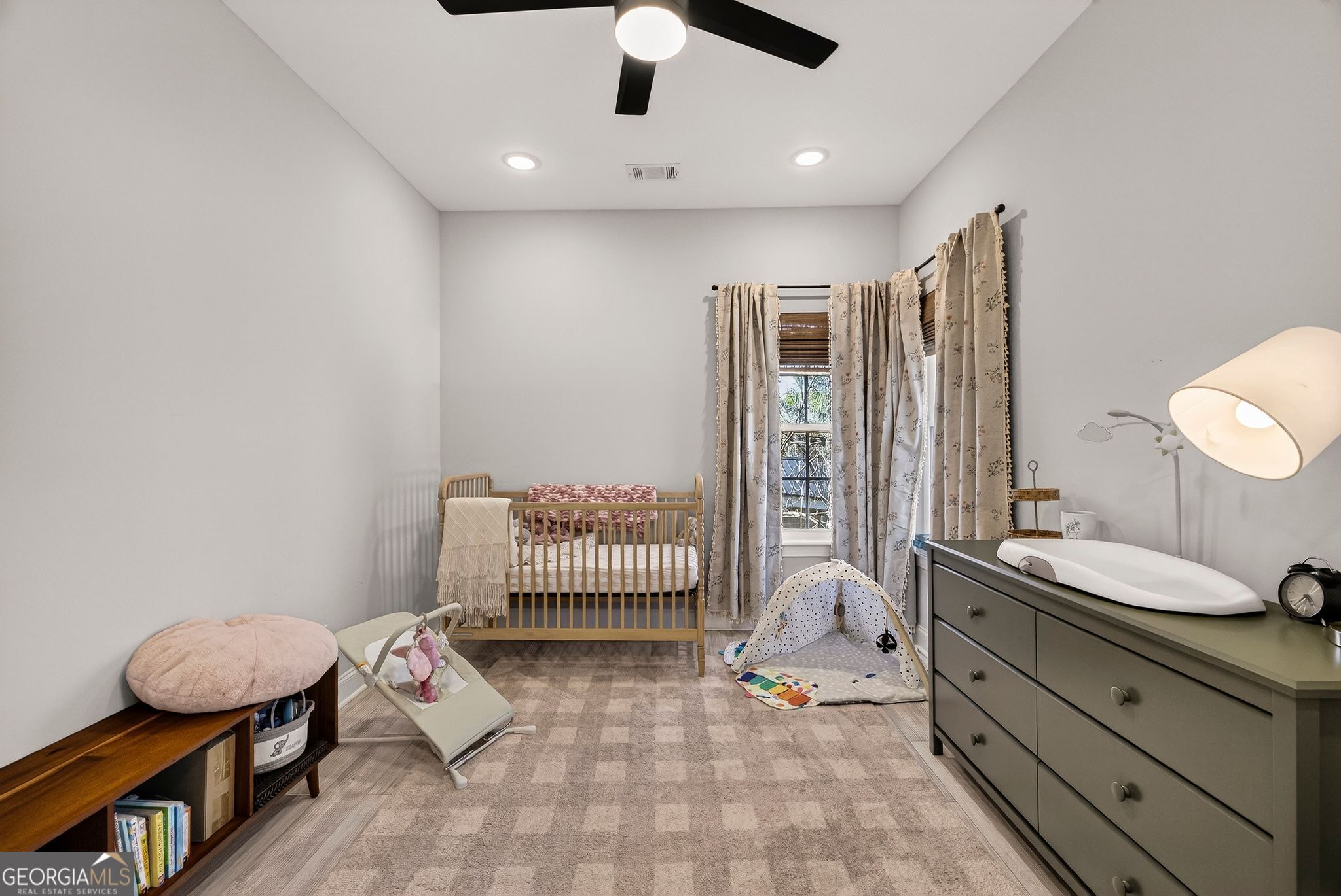 1306 E Waldburg Street Savannah GA 31404