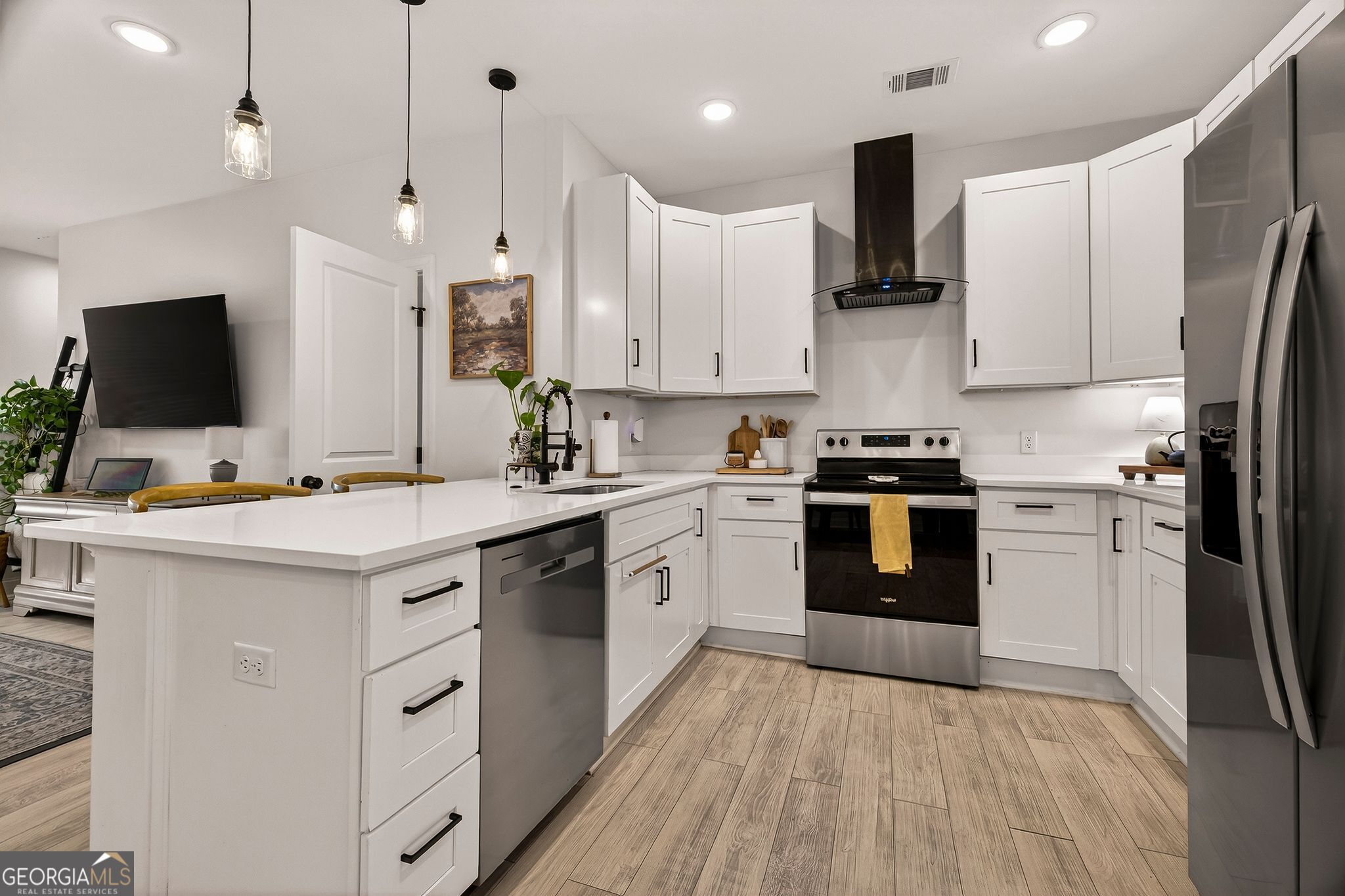 1306 E Waldburg Street Savannah GA 31404