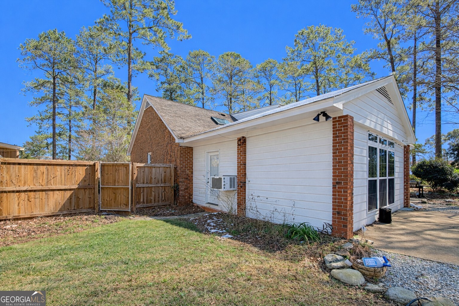 2318 Meadow Brook Lane Albany GA 31707