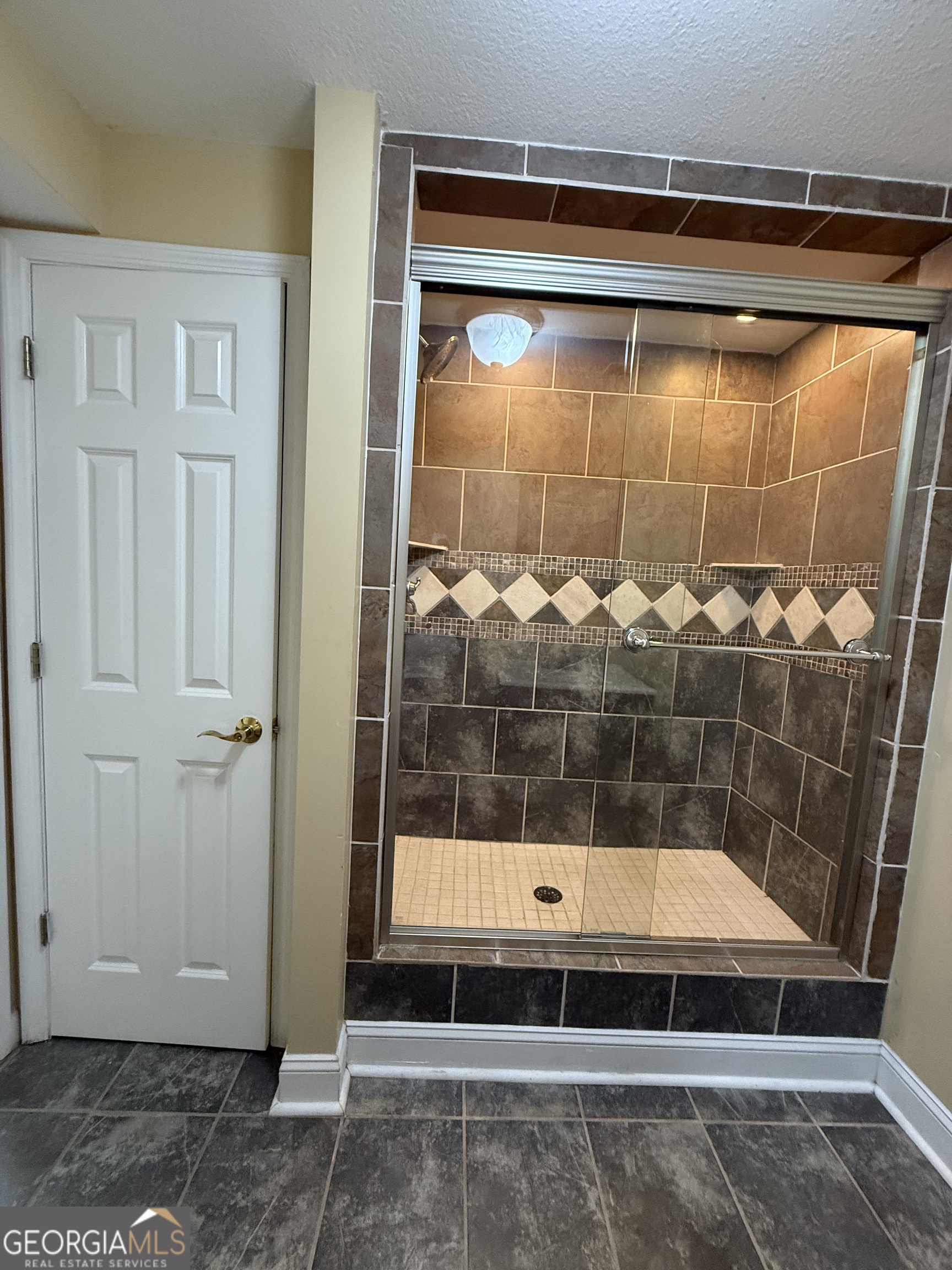 201 E Tennant Circle Chickamauga GA 30707