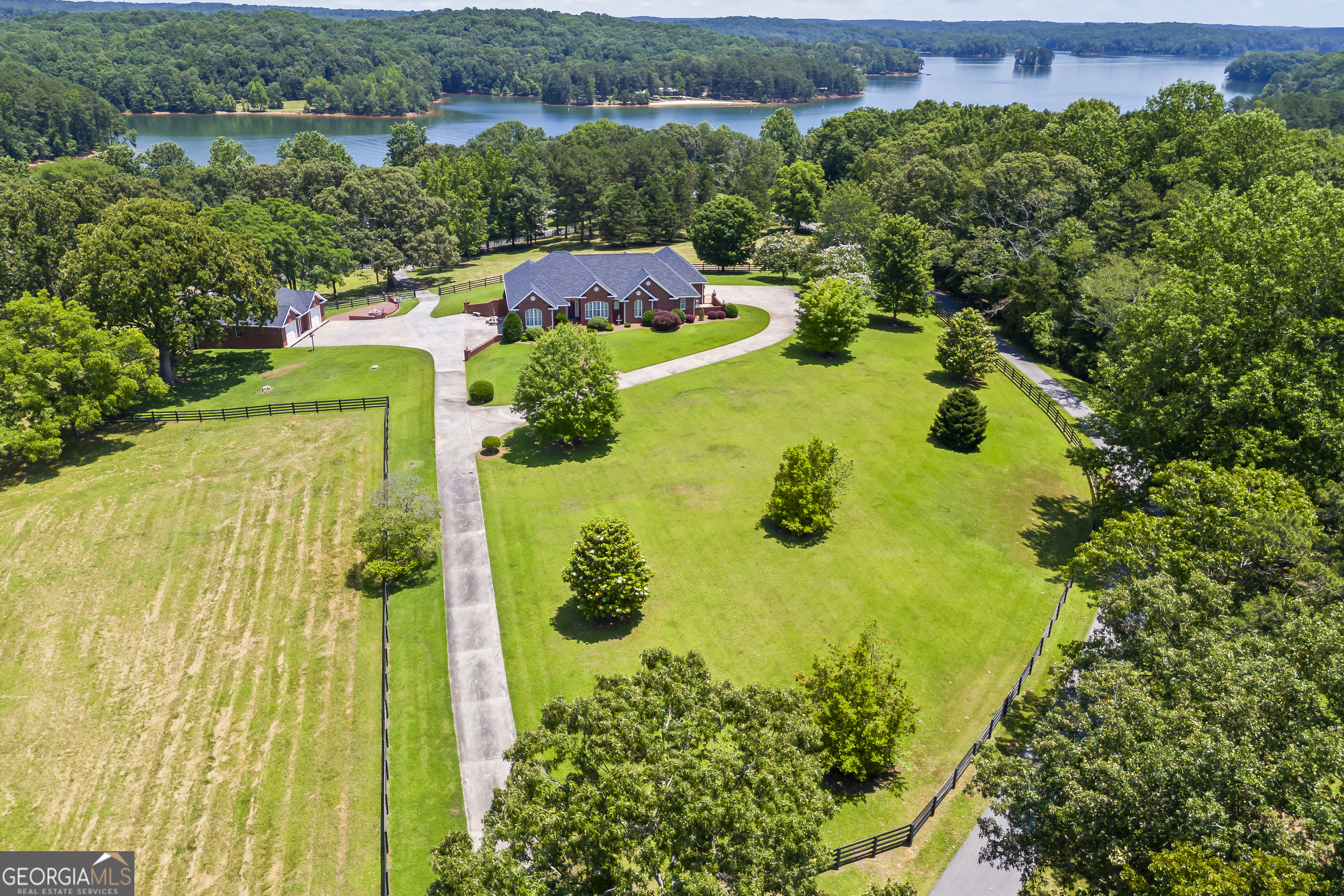152 Lace Field Lane Lavonia GA 30553