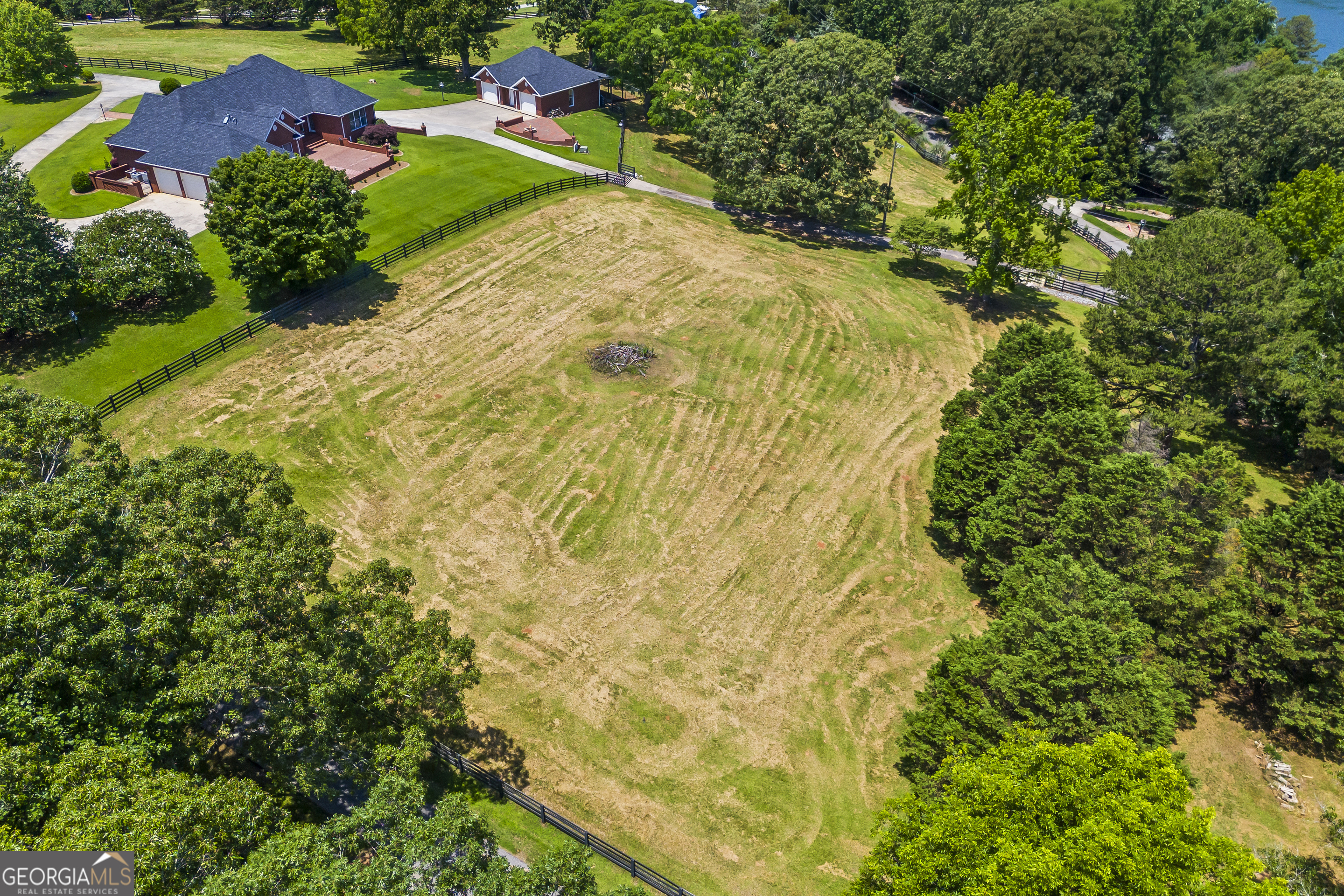 152 Lace Field Lane Lavonia GA 30553