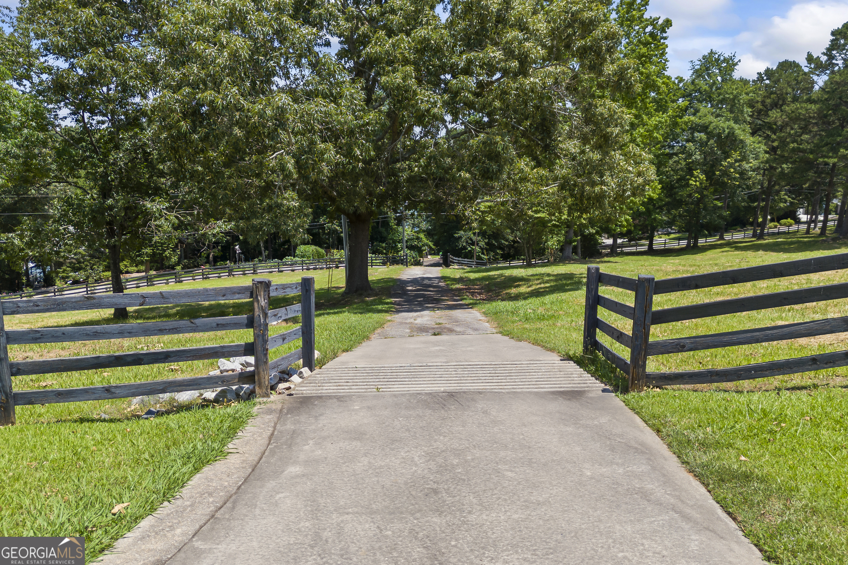 152 Lace Field Lane Lavonia GA 30553