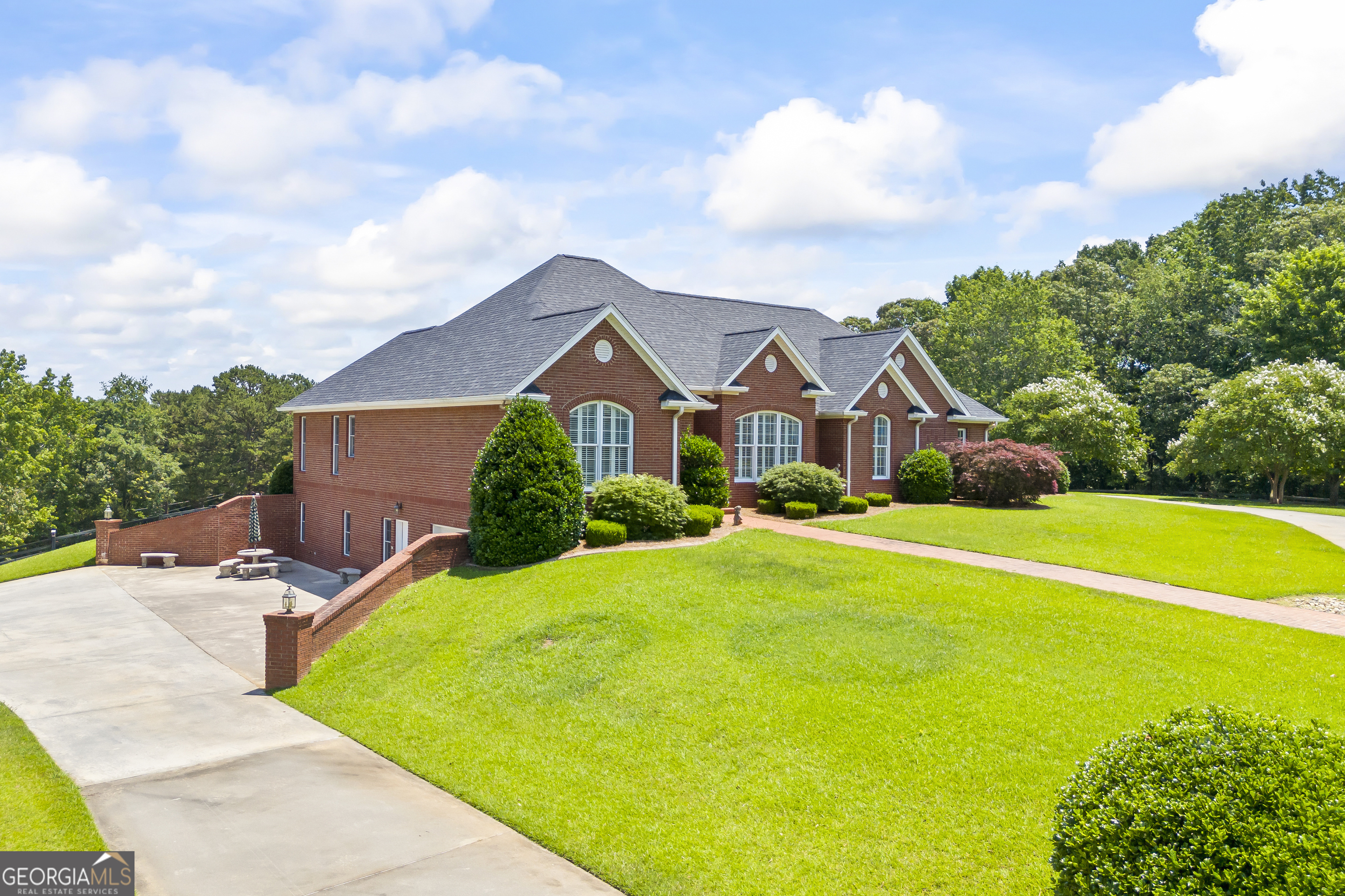 152 Lace Field Lane Lavonia GA 30553