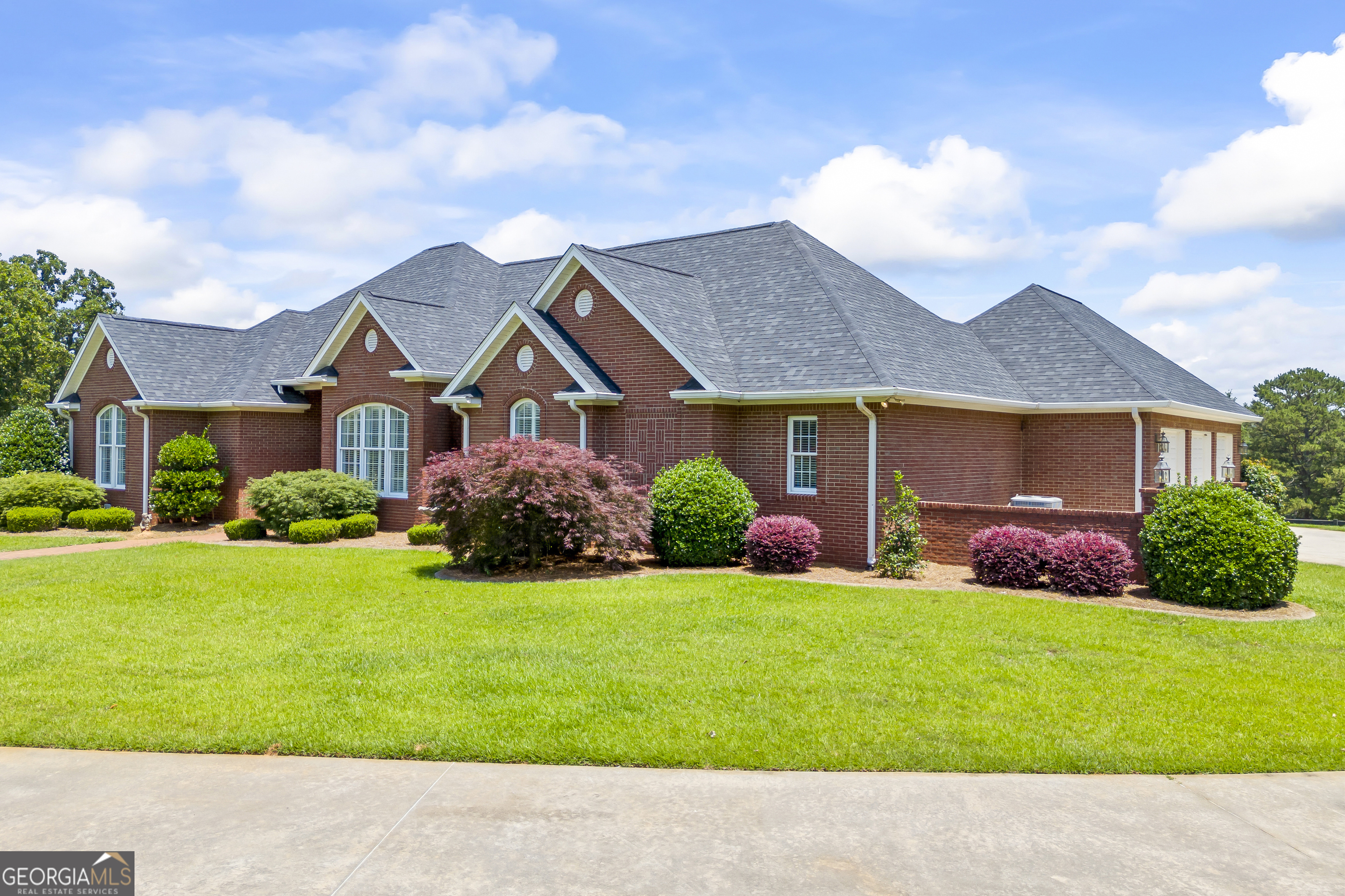 152 Lace Field Lane Lavonia GA 30553
