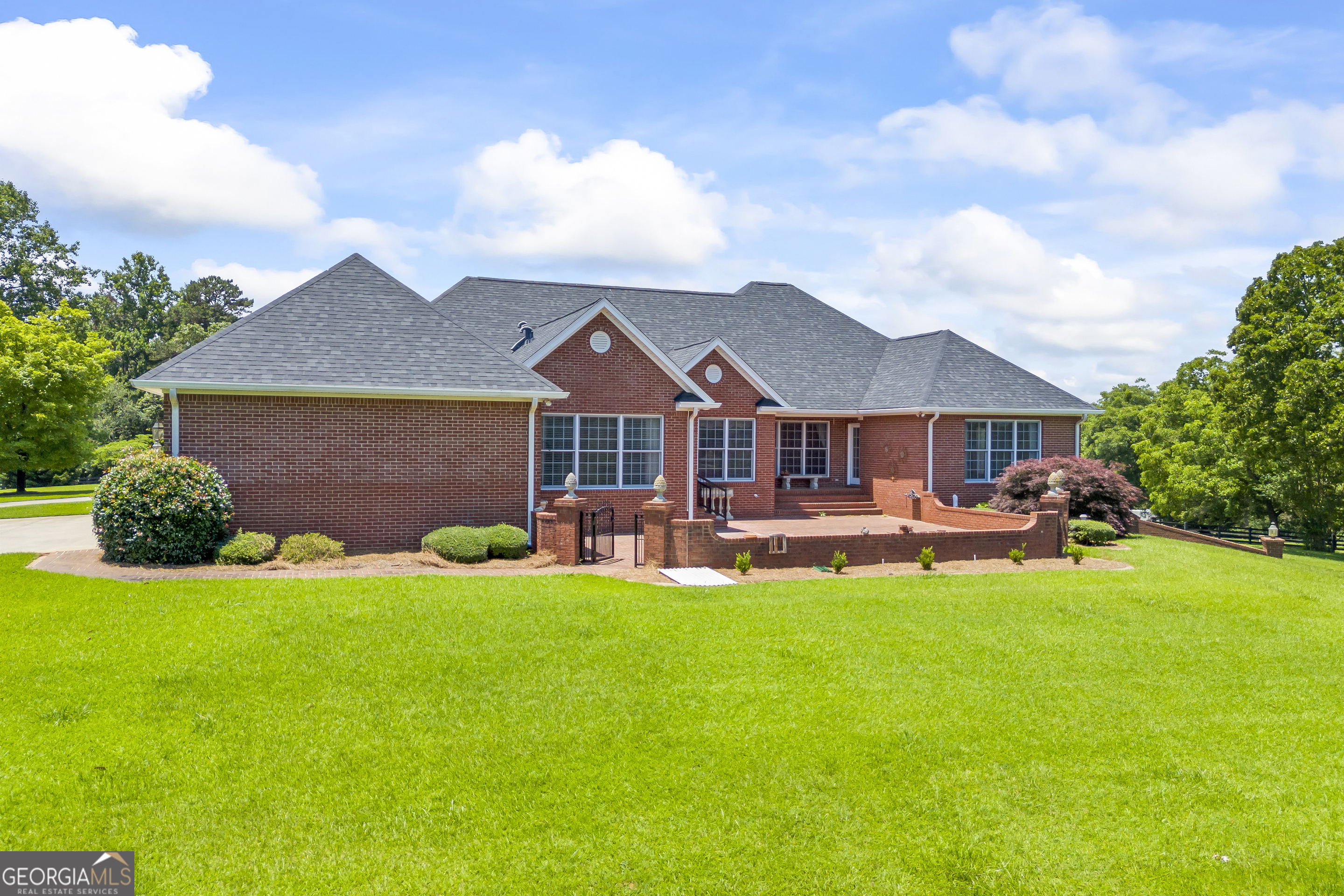 152 Lace Field Lane Lavonia GA 30553