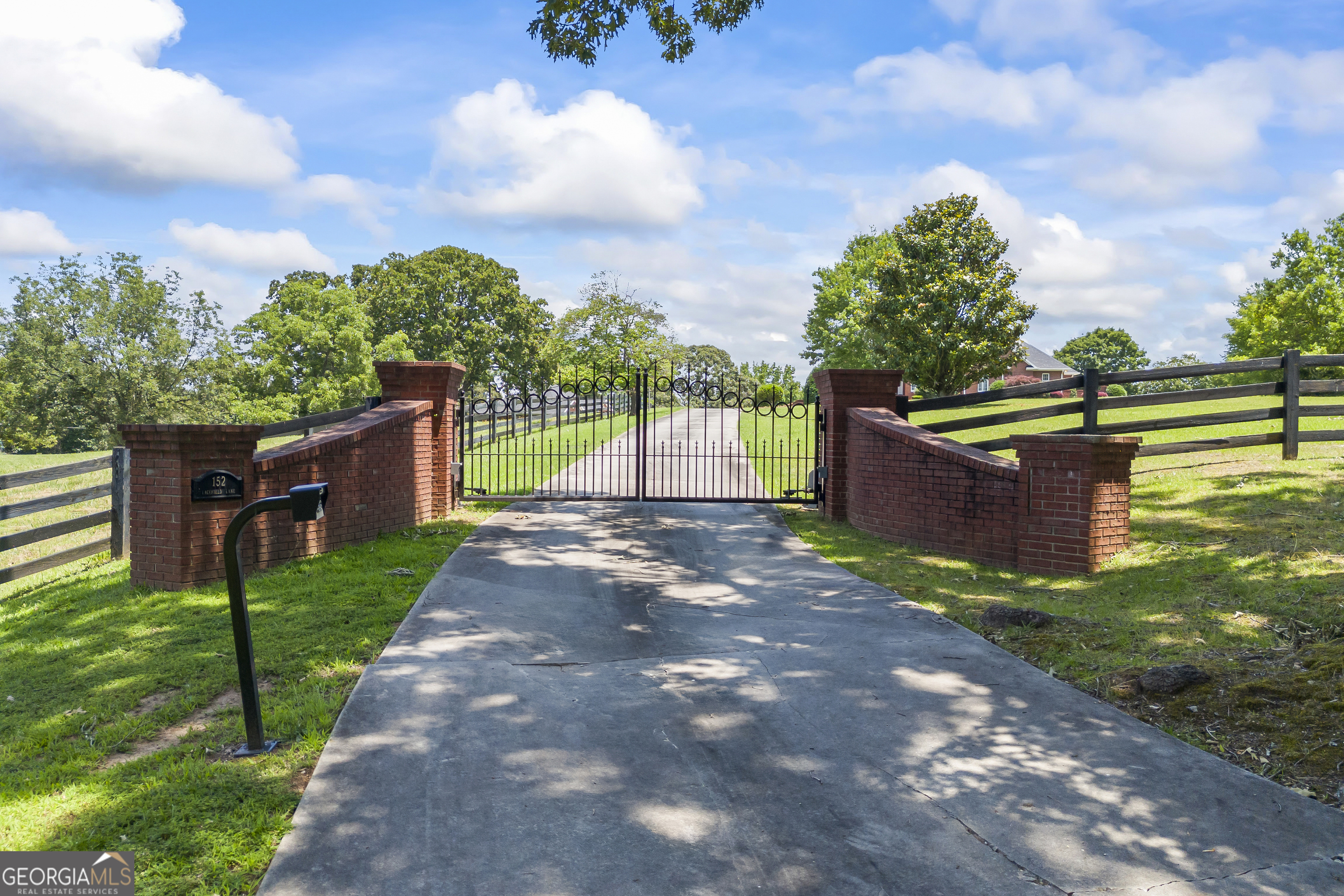 152 Lace Field Lane Lavonia GA 30553