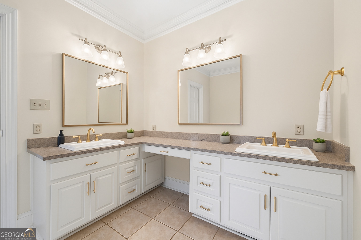 152 Lace Field Lane Lavonia GA 30553