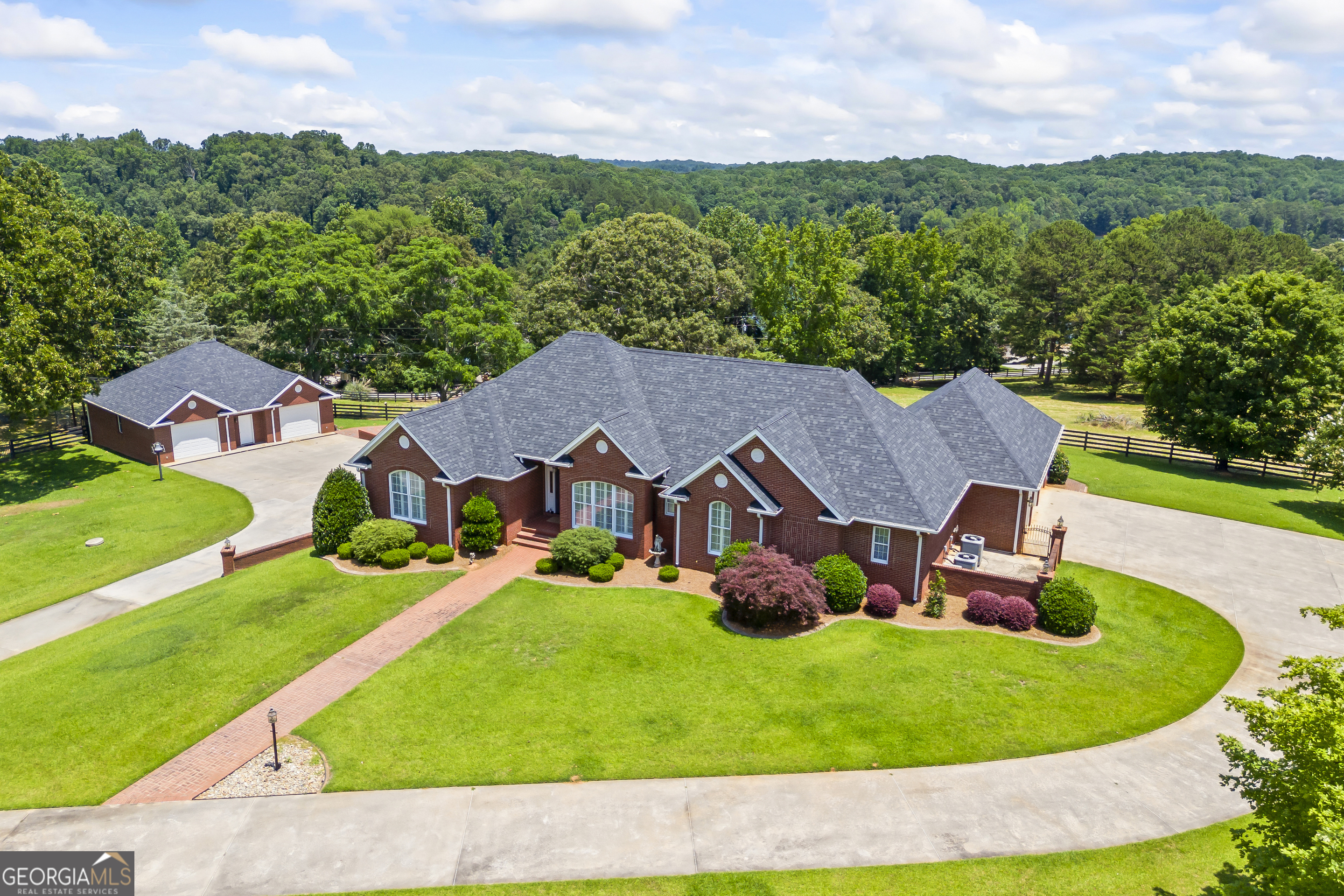 152 Lace Field Lane Lavonia GA 30553