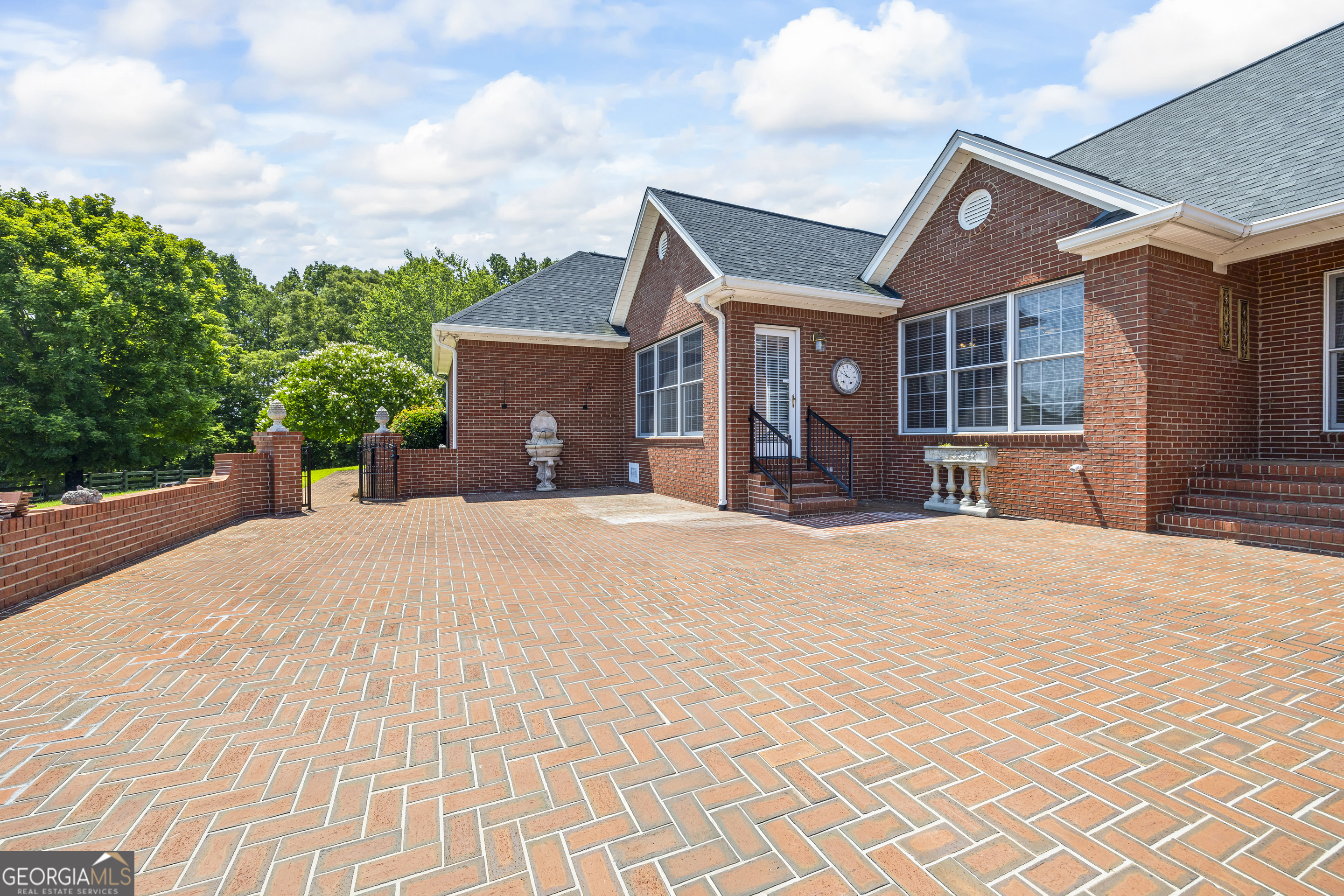 152 Lace Field Lane Lavonia GA 30553