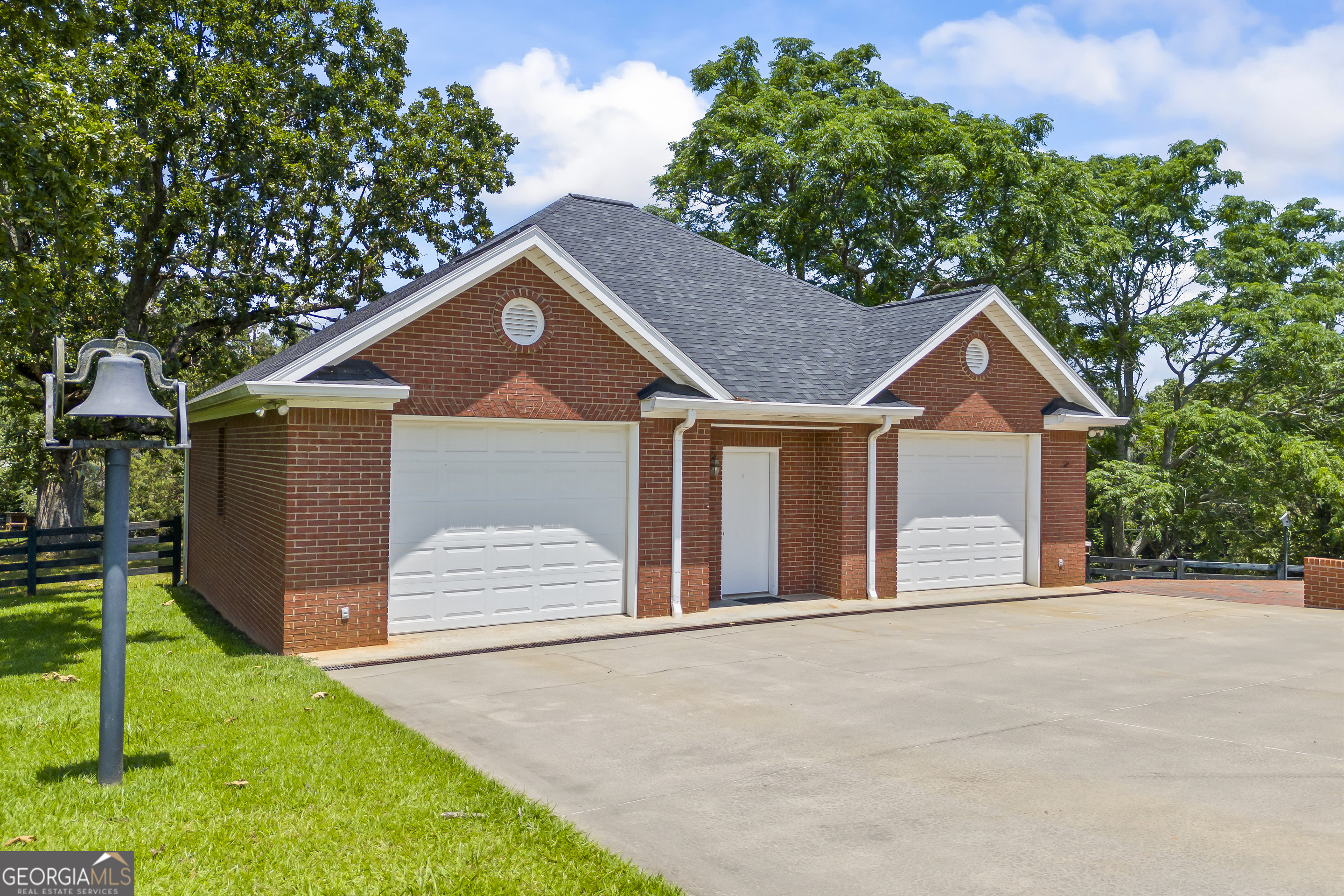 152 Lace Field Lane Lavonia GA 30553