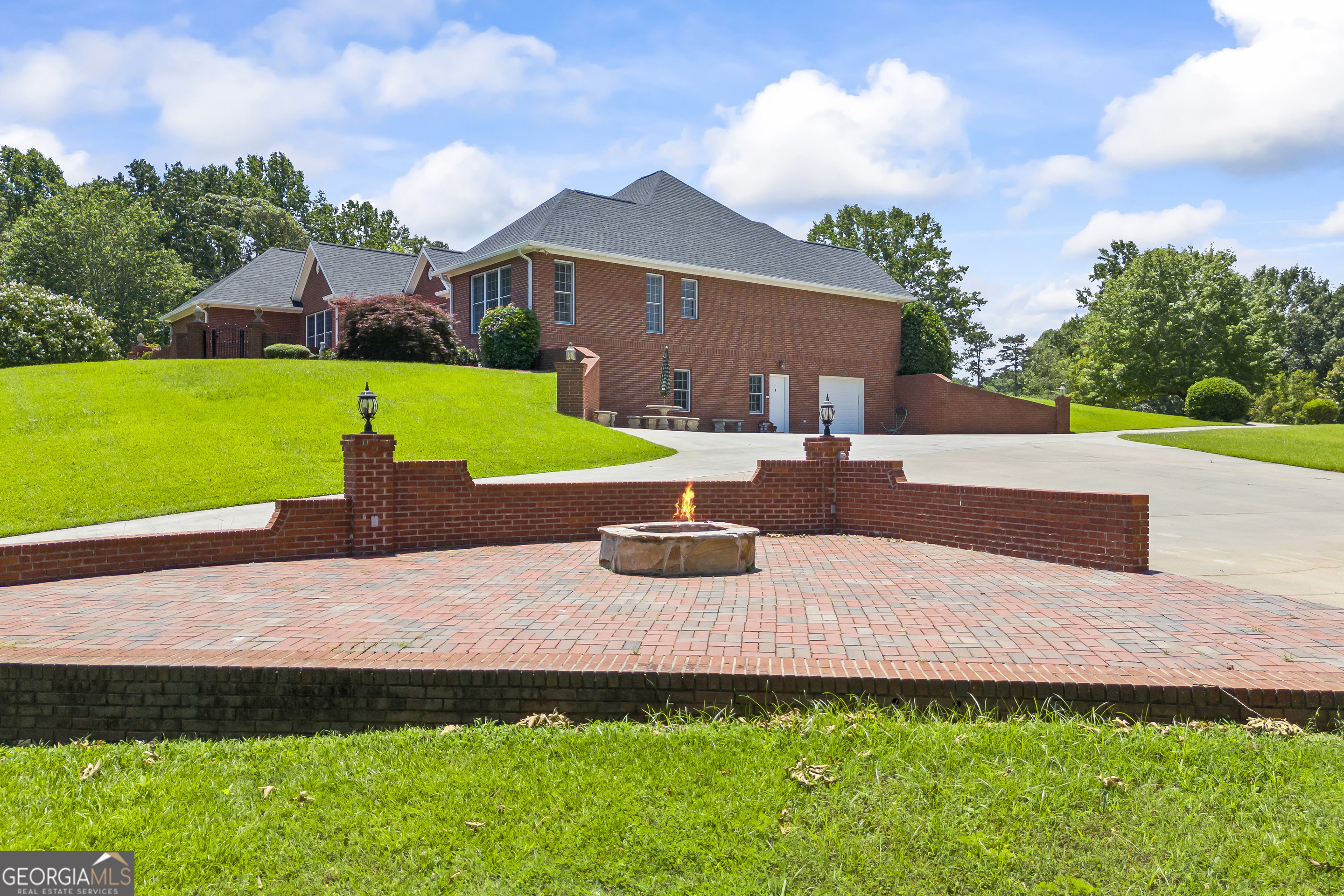 152 Lace Field Lane Lavonia GA 30553