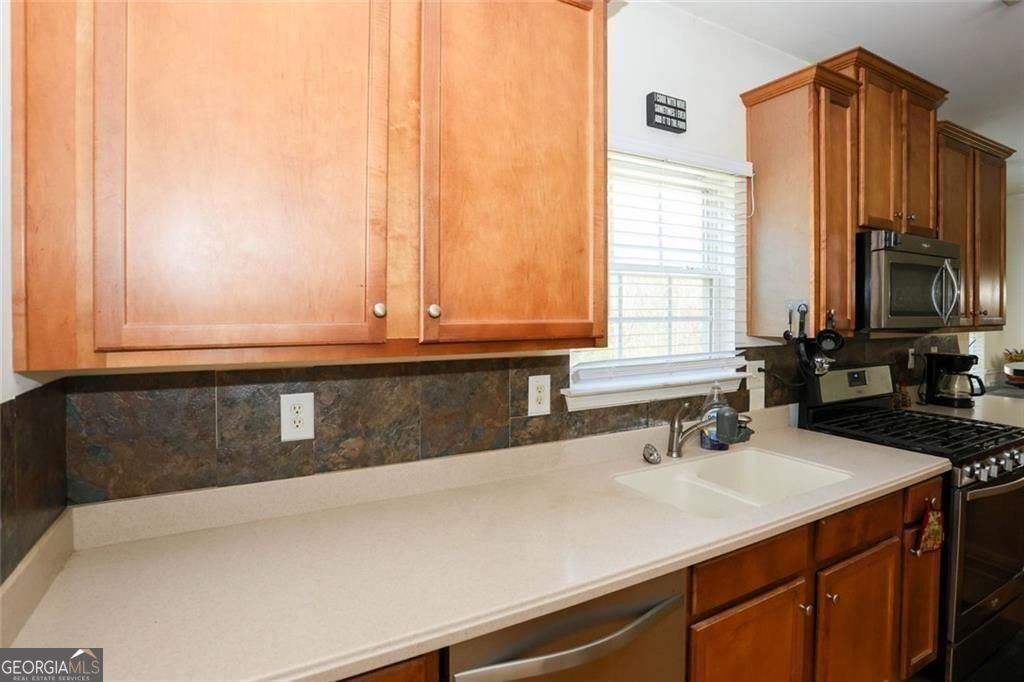 4011 Oak Field Drive Loganville GA 30052