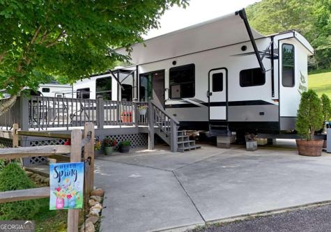 17 Lauren Drive Blairsville GA 30512