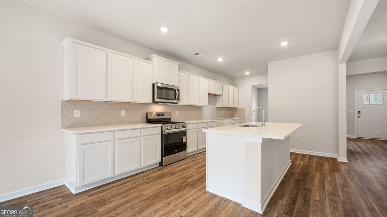 1959 Van Alen Way Dacula GA 30019