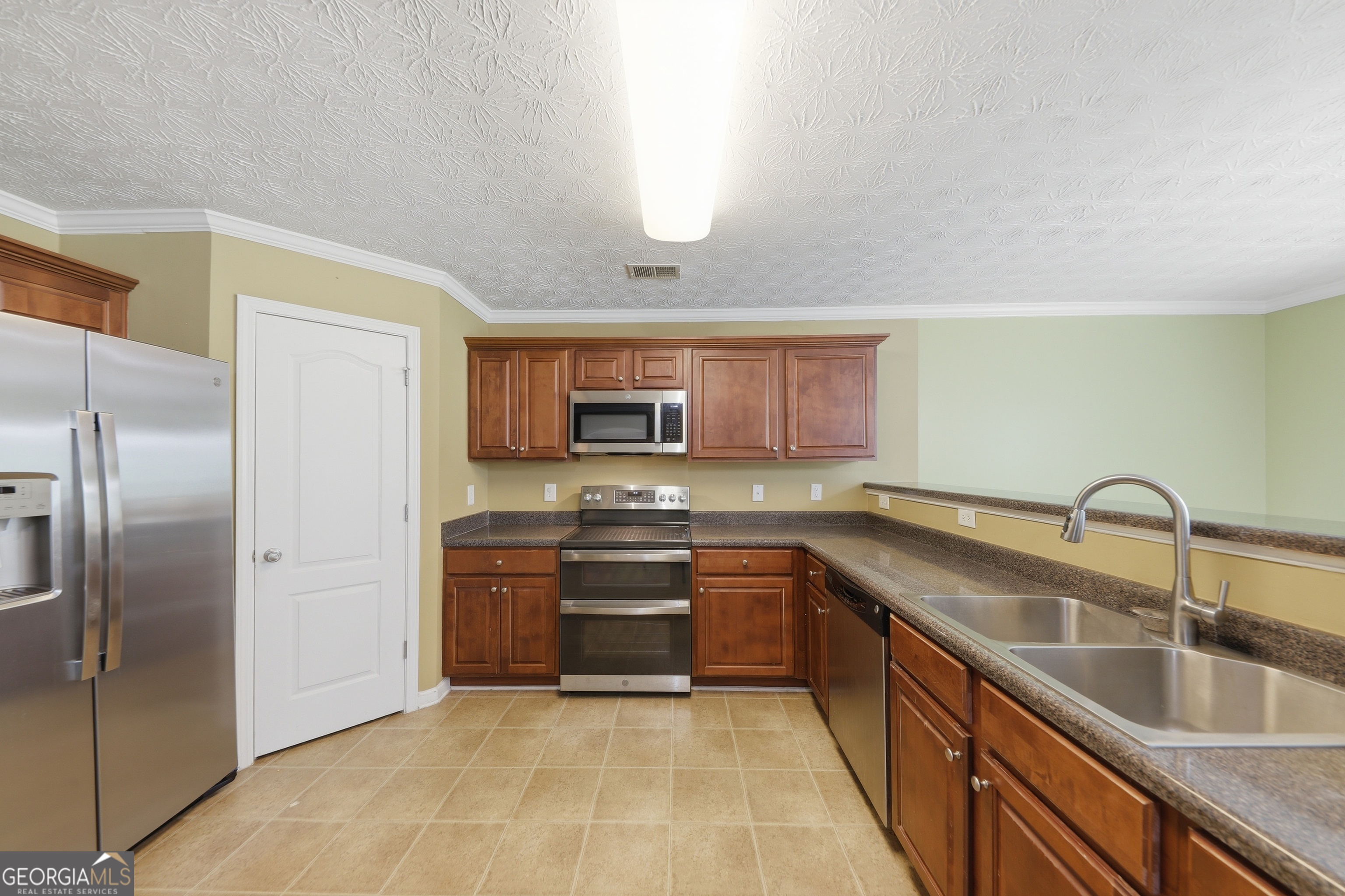 4693 Shaded Oak Lane Forest Park GA 30297