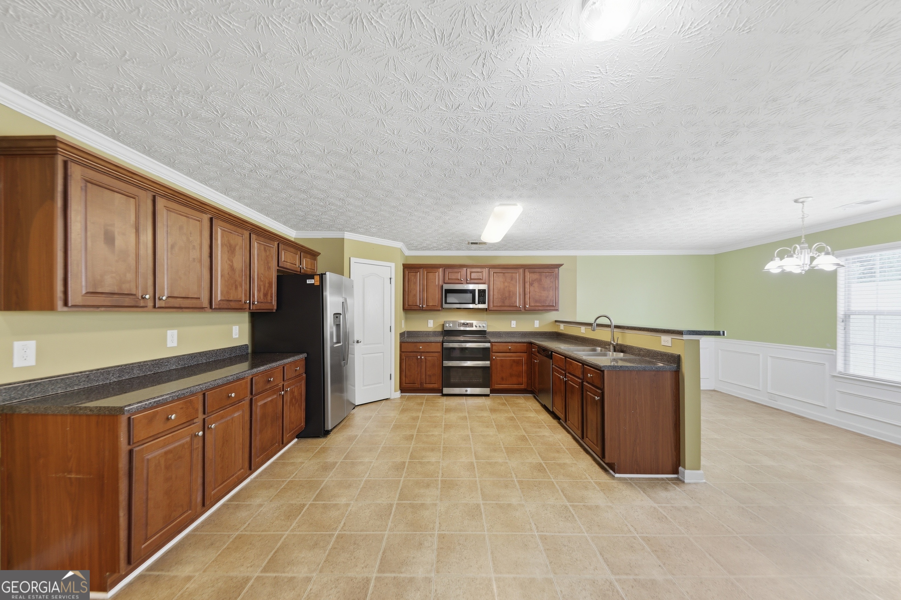 4693 Shaded Oak Lane Forest Park GA 30297