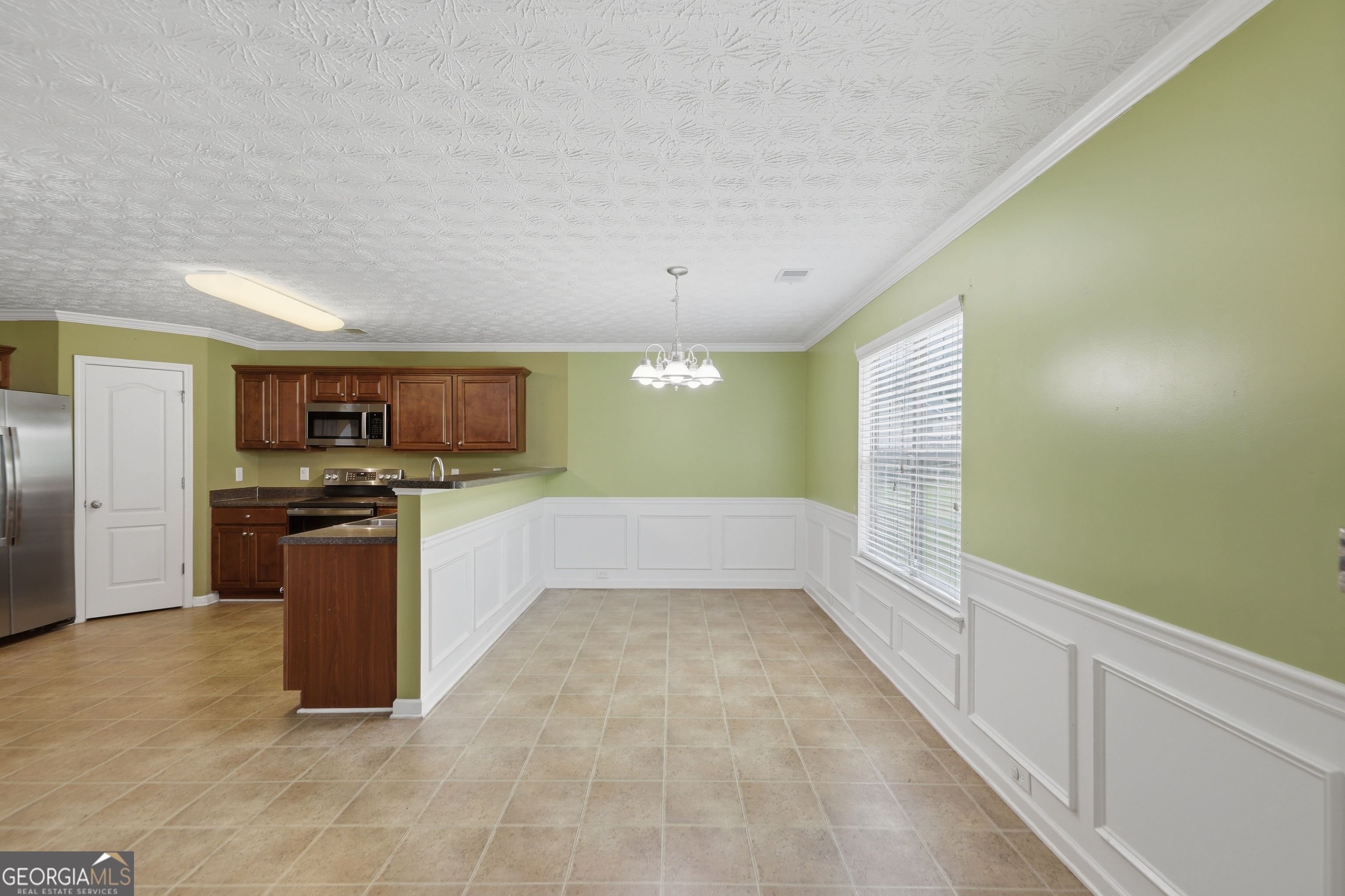 4693 Shaded Oak Lane Forest Park GA 30297