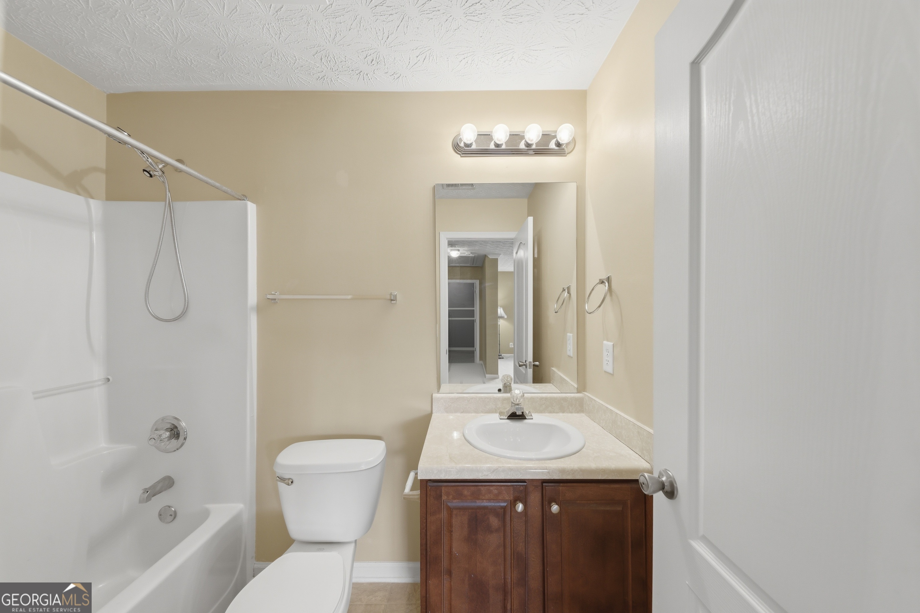 4693 Shaded Oak Lane Forest Park GA 30297