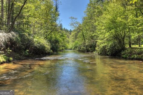 509 Ponderosa Road Ellijay GA 30540