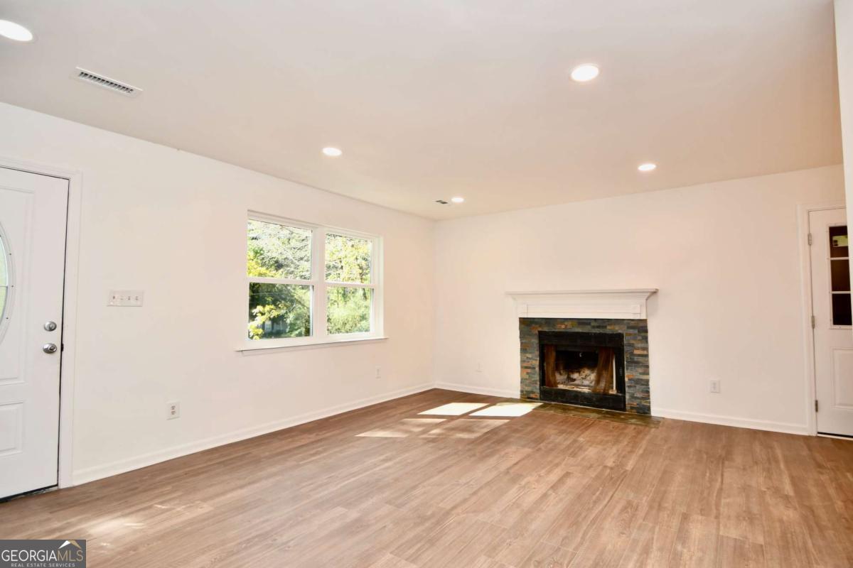 110 Thomas Trail Covington GA 30016