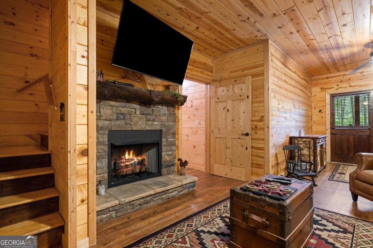 60 Clubhouse Court Ellijay GA 30536