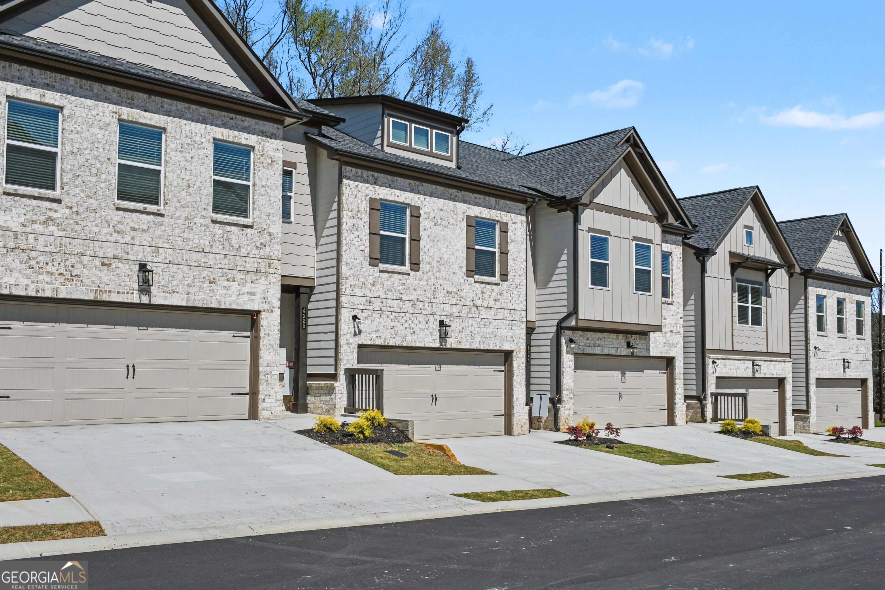 4301 Fern River Bend Norcross GA 30093