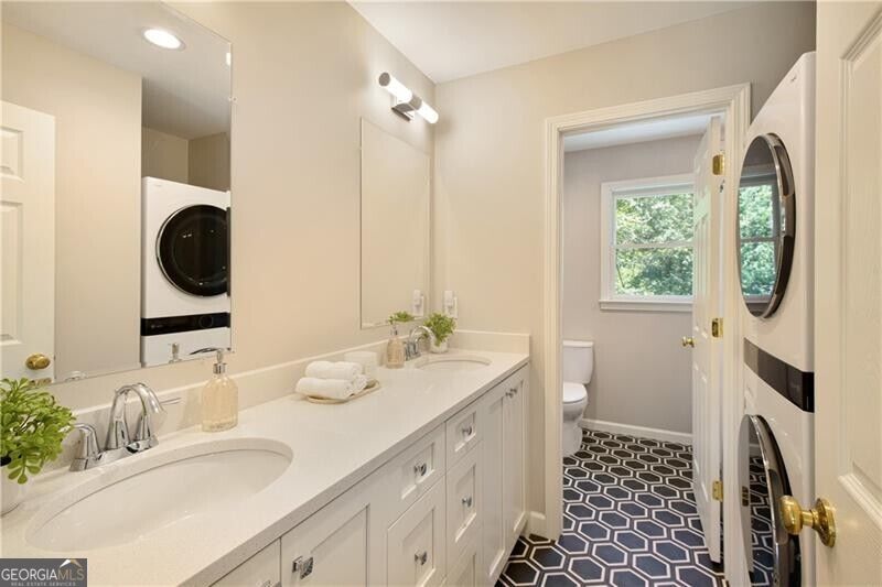 1175 Jennifer Oaks Drive Alpharetta GA 30004